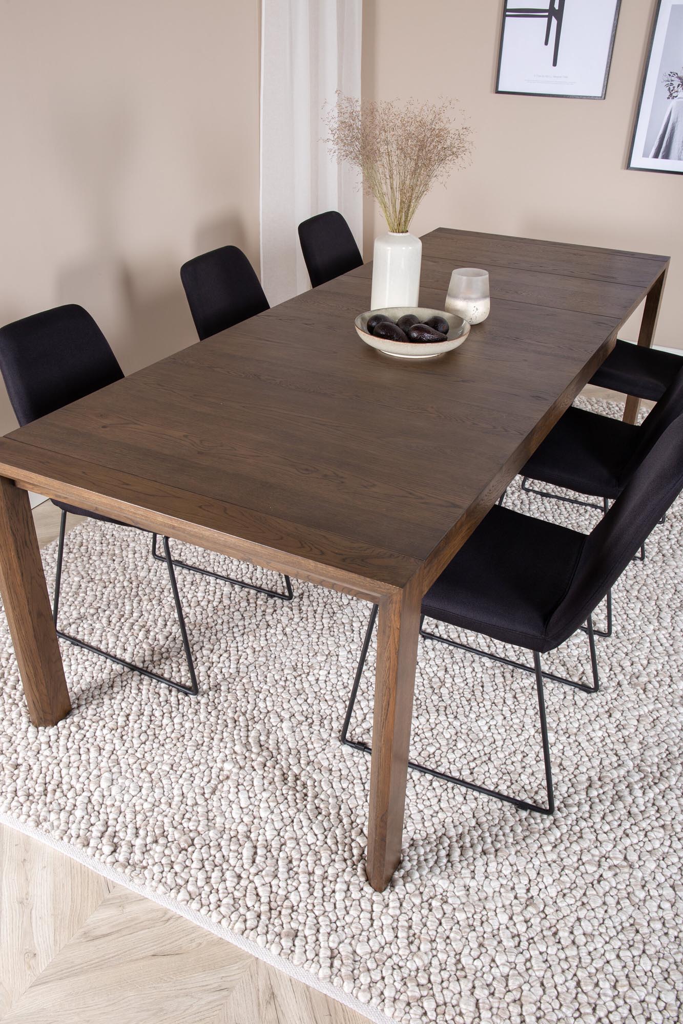 Venture Home Esszimmerset: Ausziehbarer Tisch für 6, modernes Design.