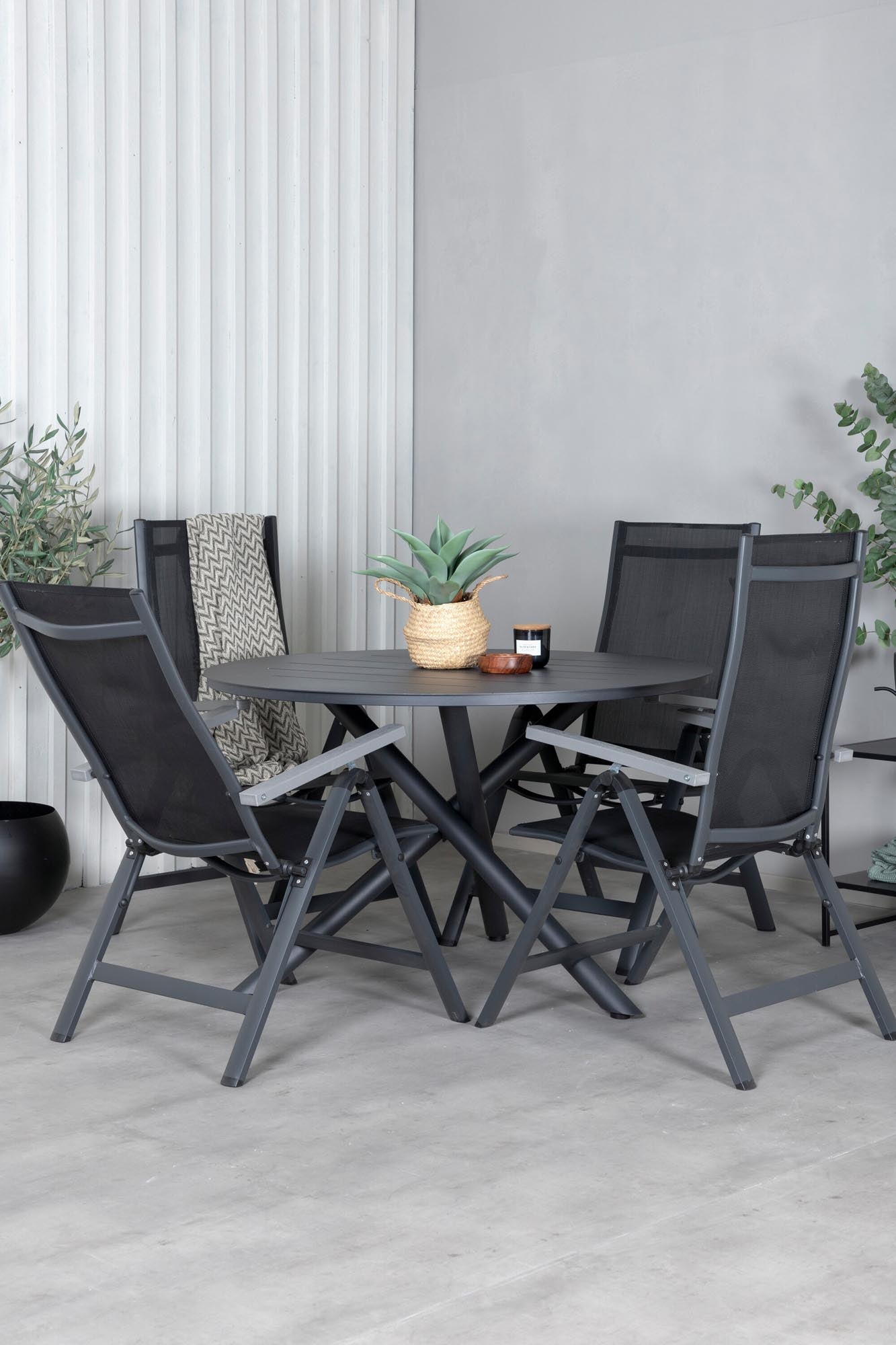 Alma Outdoor-Tischset + Albany ⌀120cm/4St. in Schwarz präsentiert im Onlineshop von KAQTU Design AG. Gartentischset ist von Venture Home