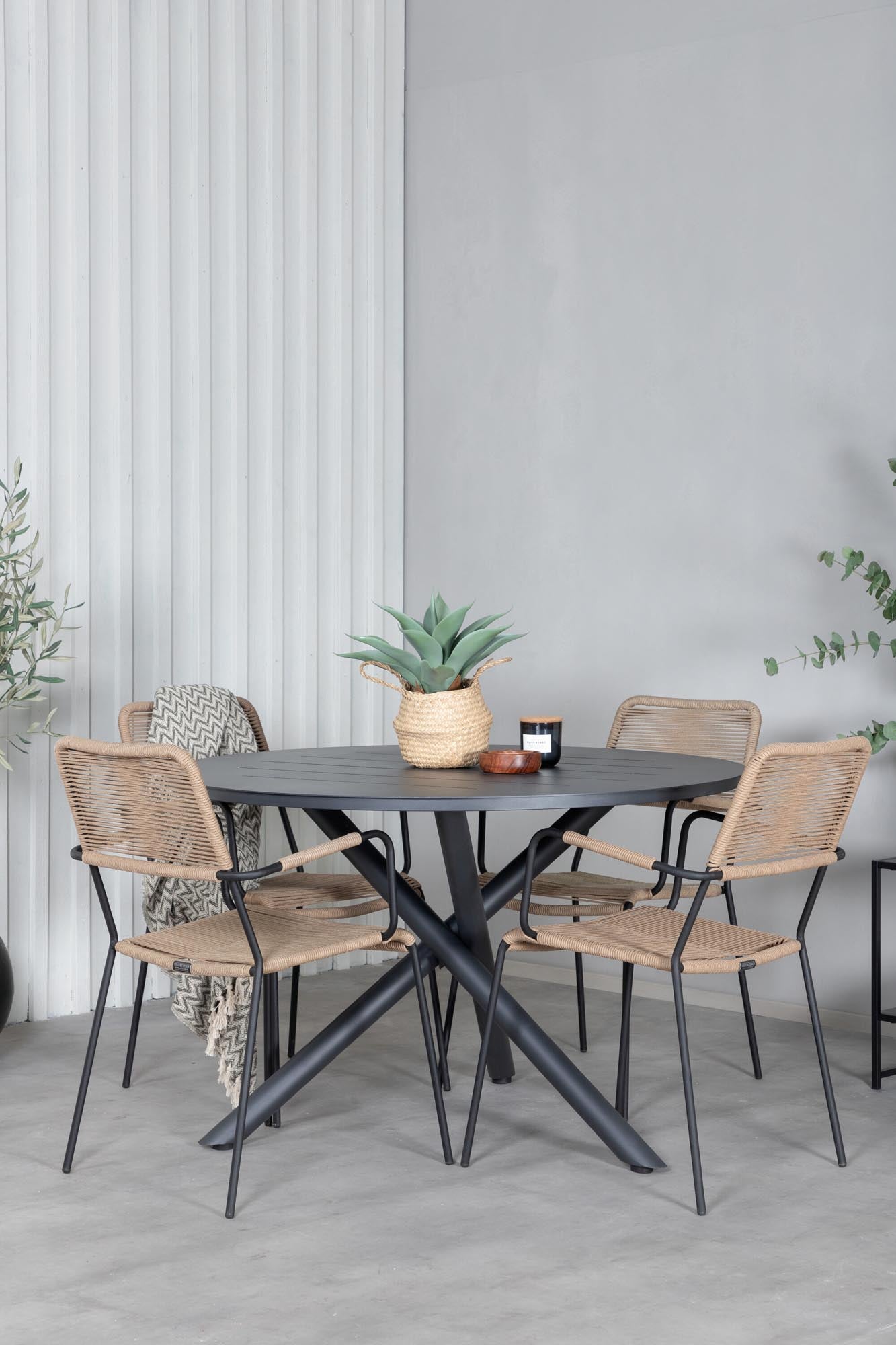 Elegantes Tischset für stilvolle Outdoor-Momente von Venture Home.