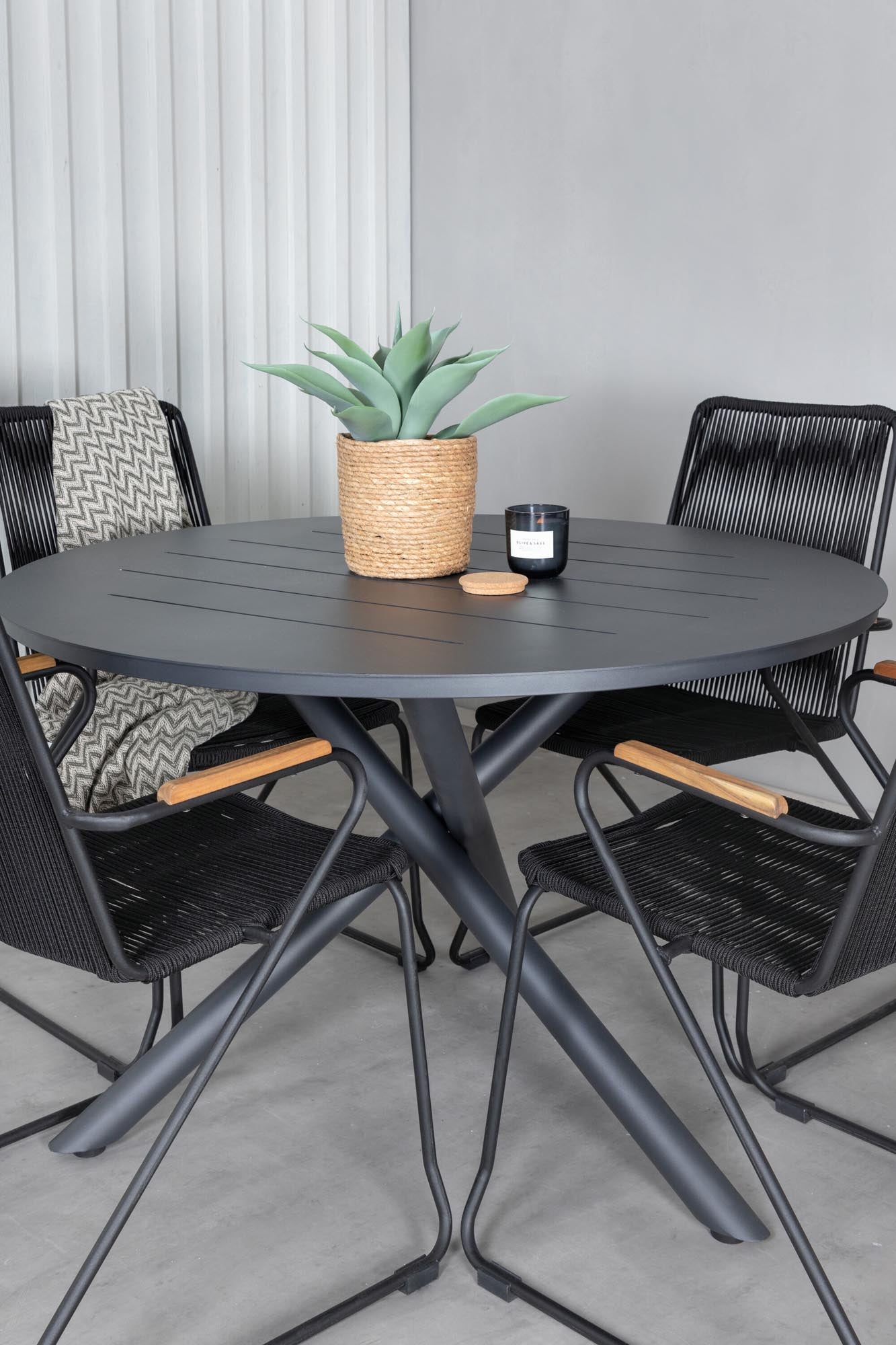 Alma Outdoor-Tischset + Bois ⌀120cm/4St. in Schwarz präsentiert im Onlineshop von KAQTU Design AG. Gartentischset ist von Venture Home
