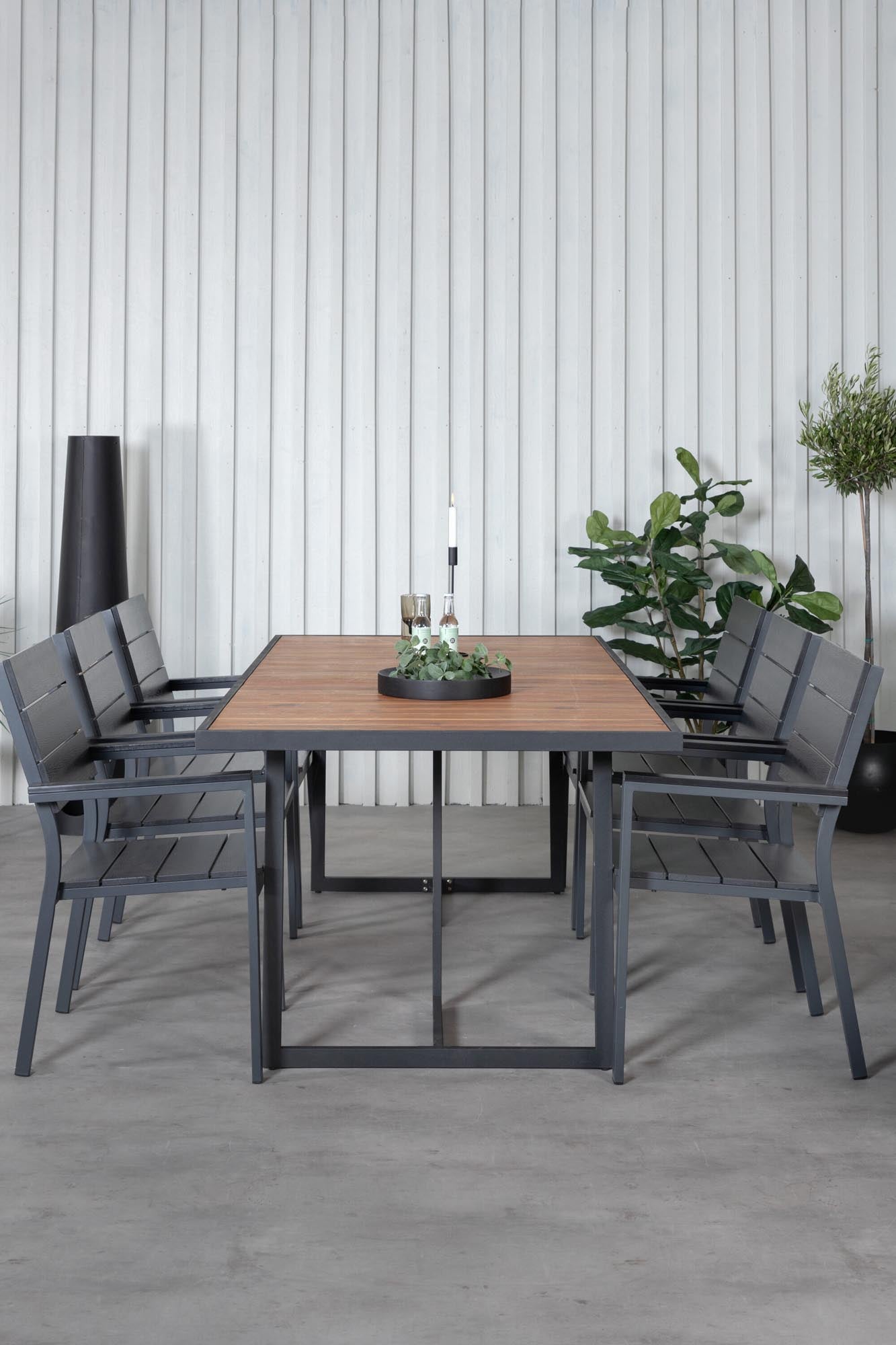 Elegantes Khung Tischset: Perfekte Outdoor-Lösung von Venture Home.
