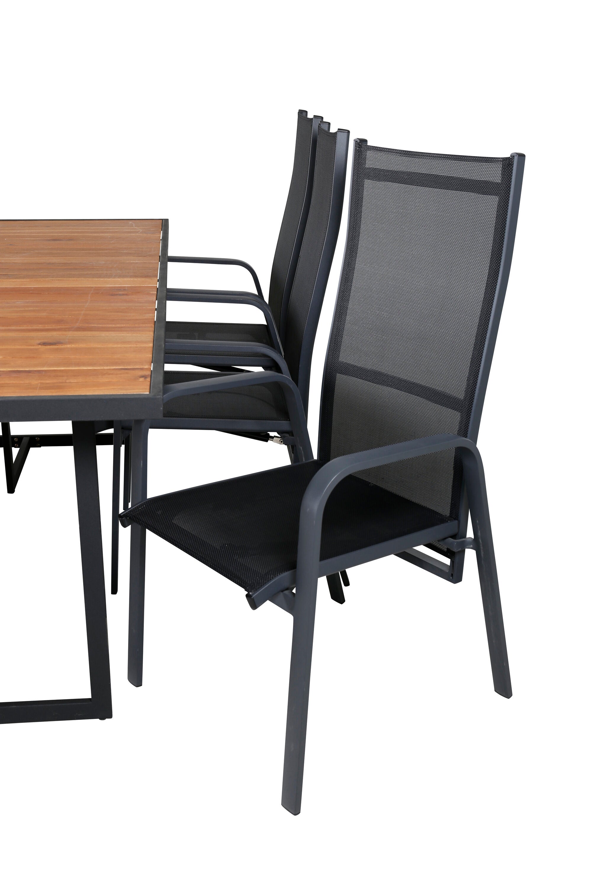 Elegantes Khung Gartentisch-Set mit Copacabana-Stühlen von Venture Home, ideal für stilvolle Aussenbereiche.