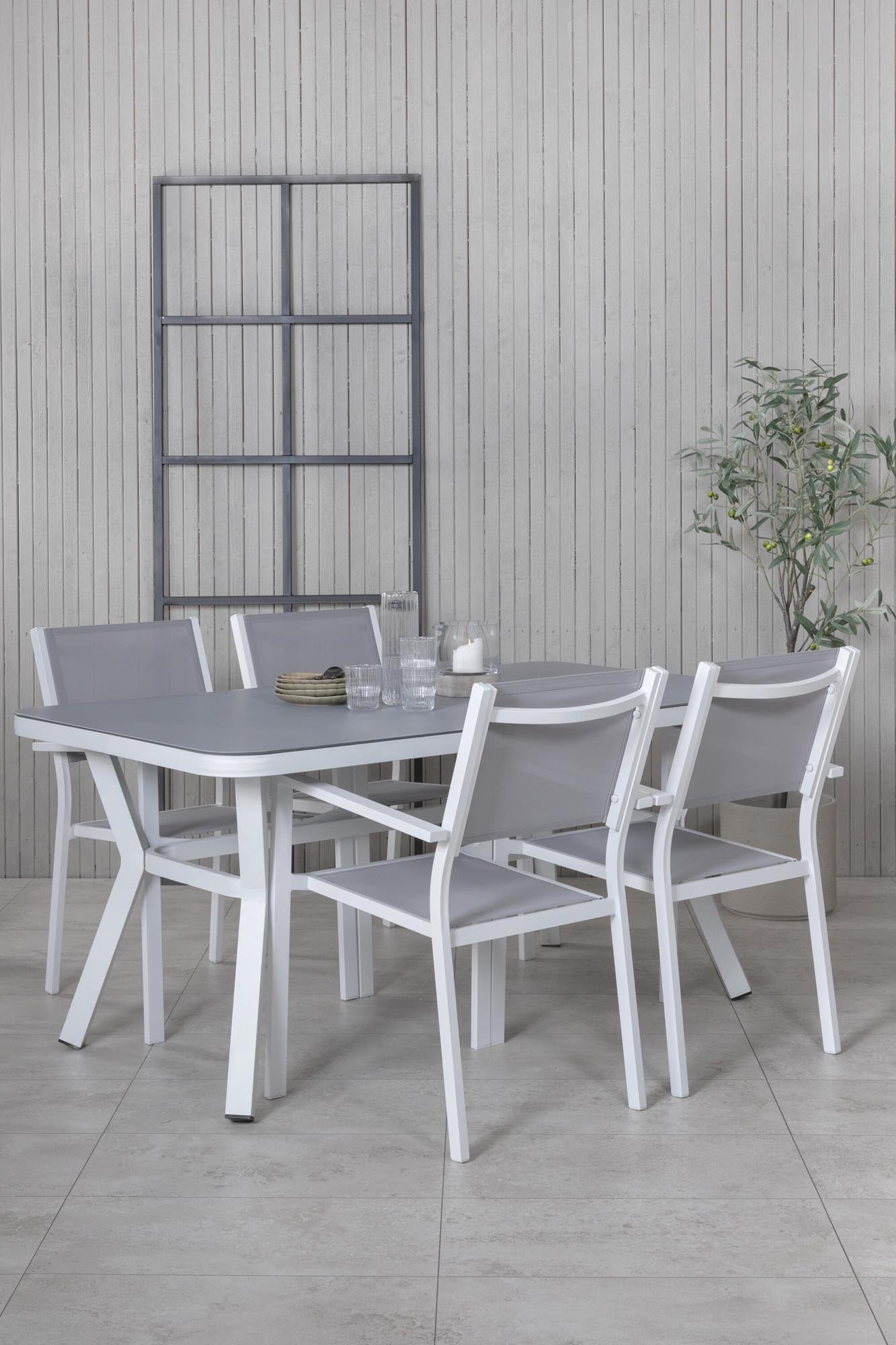 Virya Outdoor-Tischset + Copacabana 160cm/4St. in Grau präsentiert im Onlineshop von KAQTU Design AG. Gartentischset ist von Venture Home