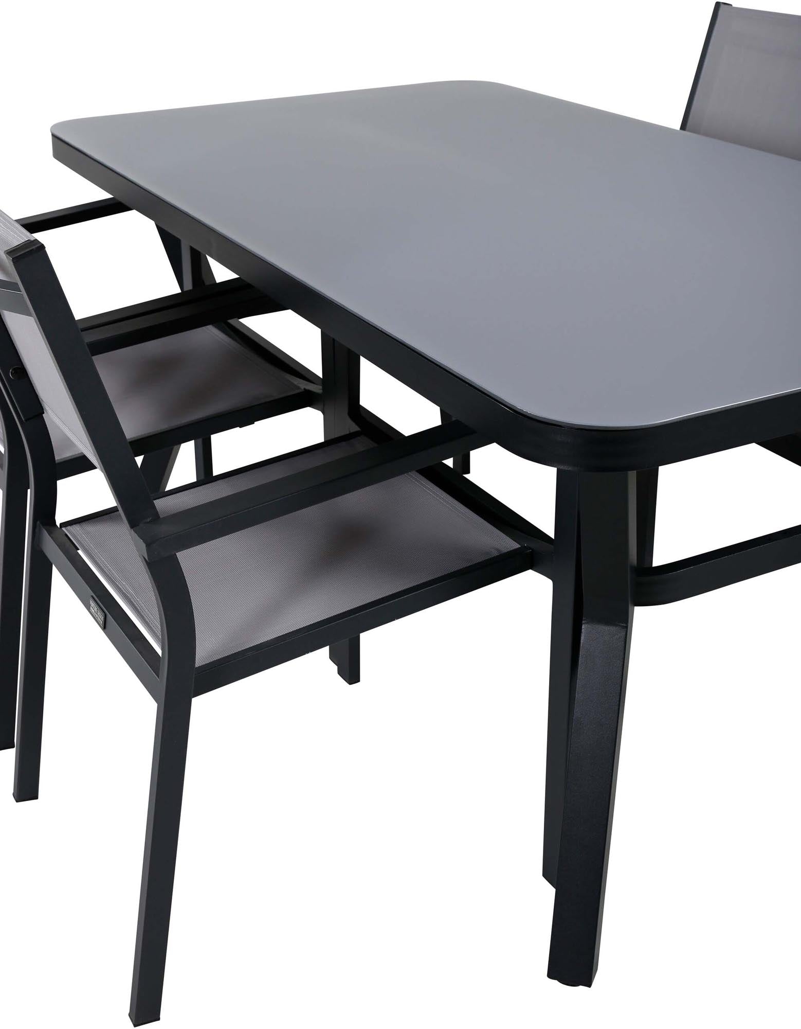 Virya Outdoor-Tischset + Copacabana 160cm/4St. in Schwarzgrau präsentiert im Onlineshop von KAQTU Design AG. Gartentischset ist von Venture Home