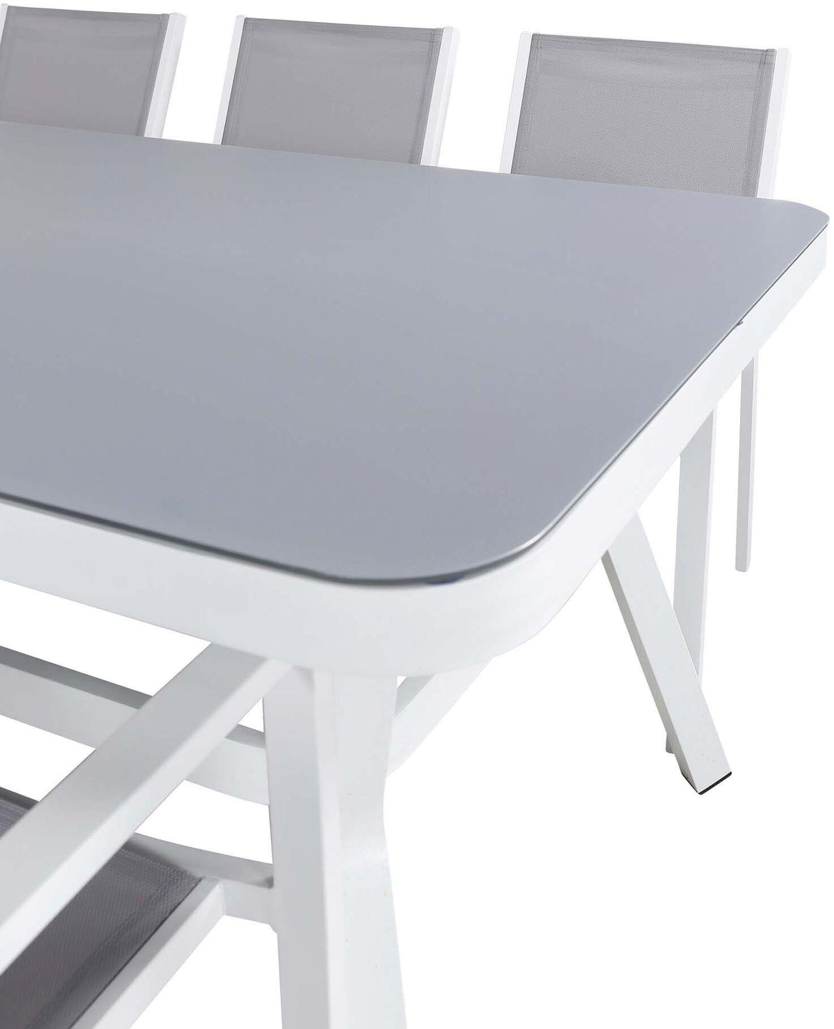 Stylisches Virya Outdoor-Tischset mit 6 Copacabana Stühlen: Ideal für gesellige Abende im Freien und unvergessliche Momente im Garten.