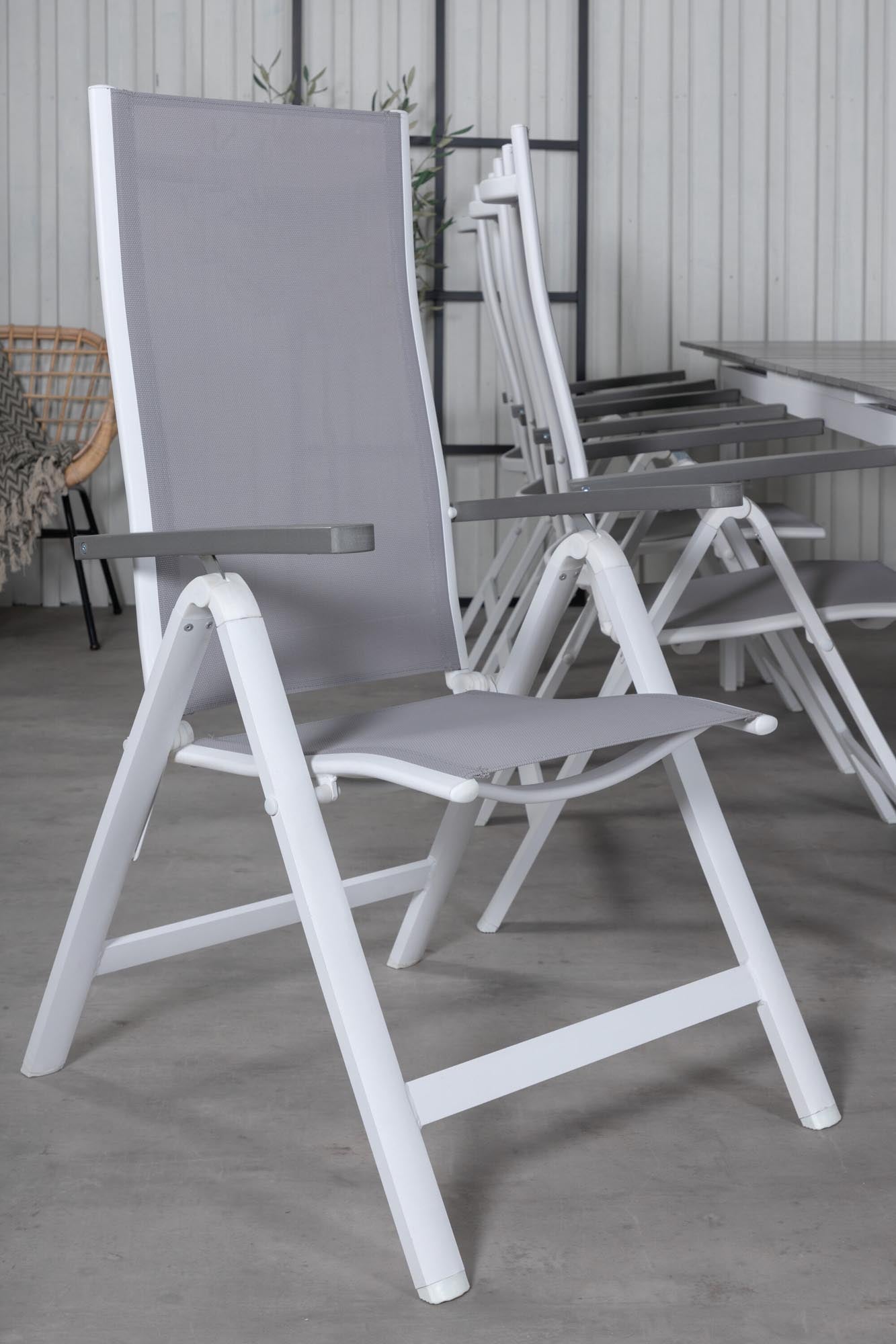 Stilvolles Outdoor-Set für 8 Personen, ideal für Gartenpartys, mit robusten, pflegeleichten Materialien.