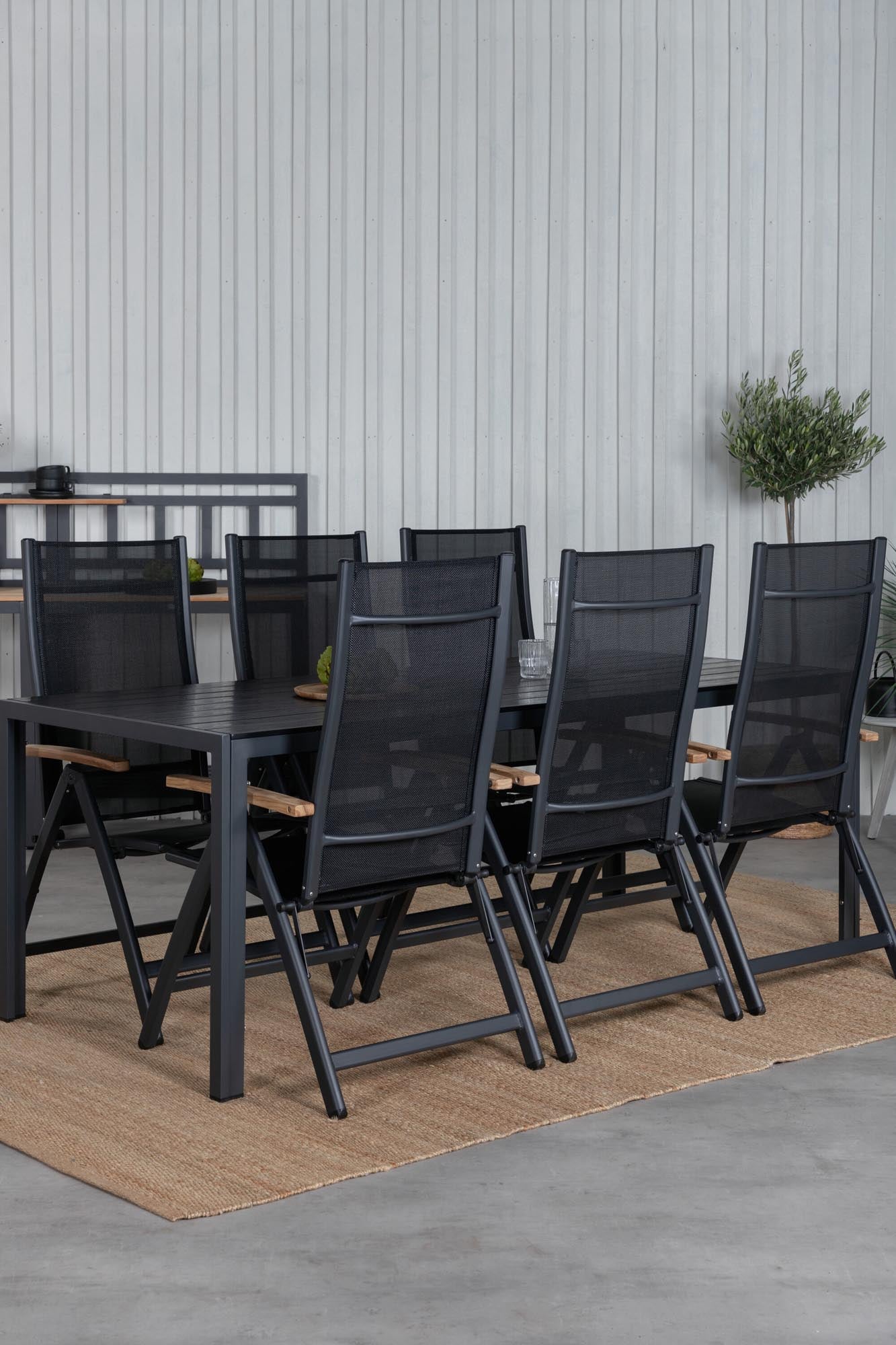 Break Outdoor-Tischset + Panama 205cm/6St. in Schwarz präsentiert im Onlineshop von KAQTU Design AG. Gartentischset ist von Venture Home