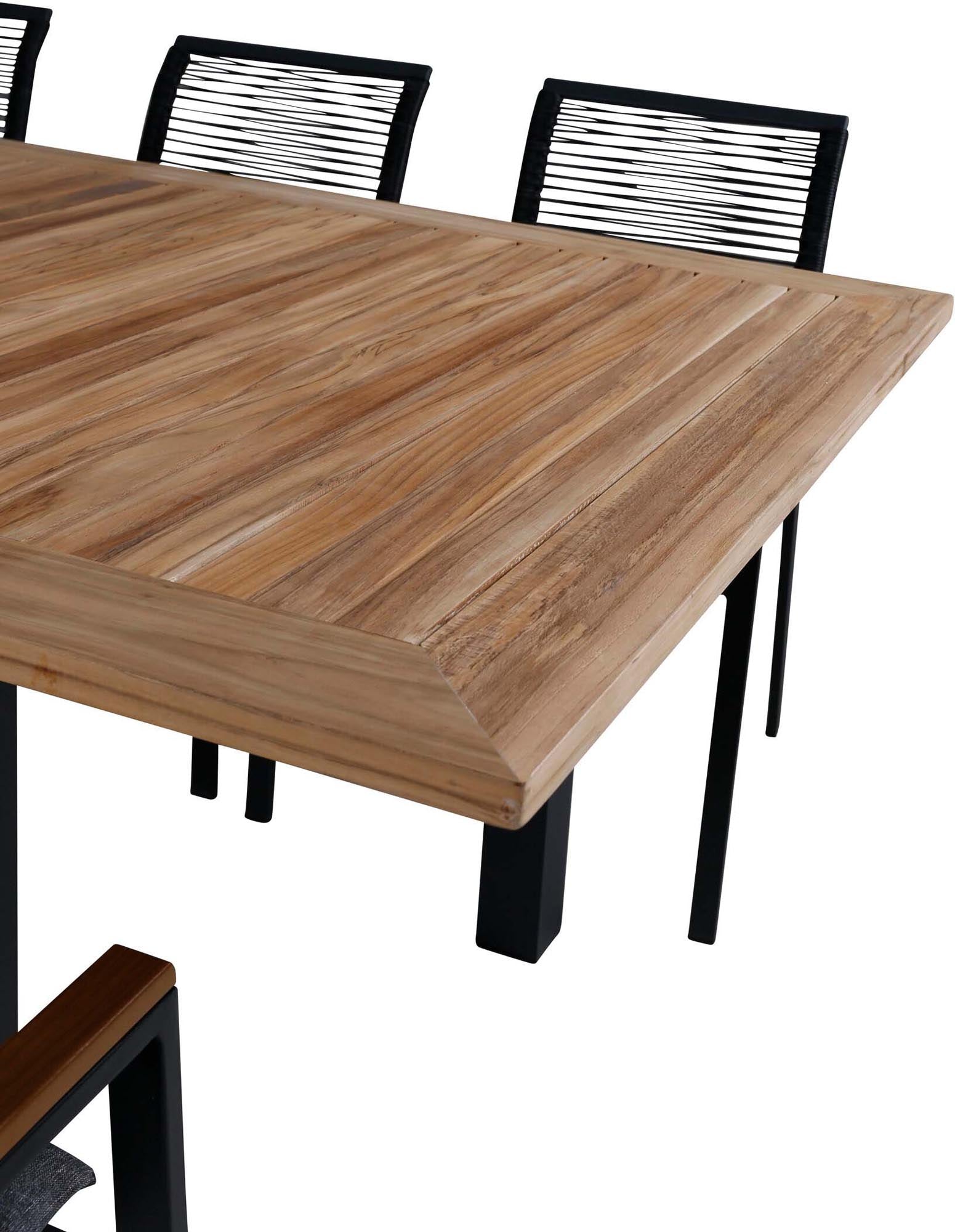 Stilvolles Panama Outdoor-Tischset für 8 Personen von Venture Home. Robuste Materialien, modernes Design und einladende Atmosphäre für Ihren Garten.