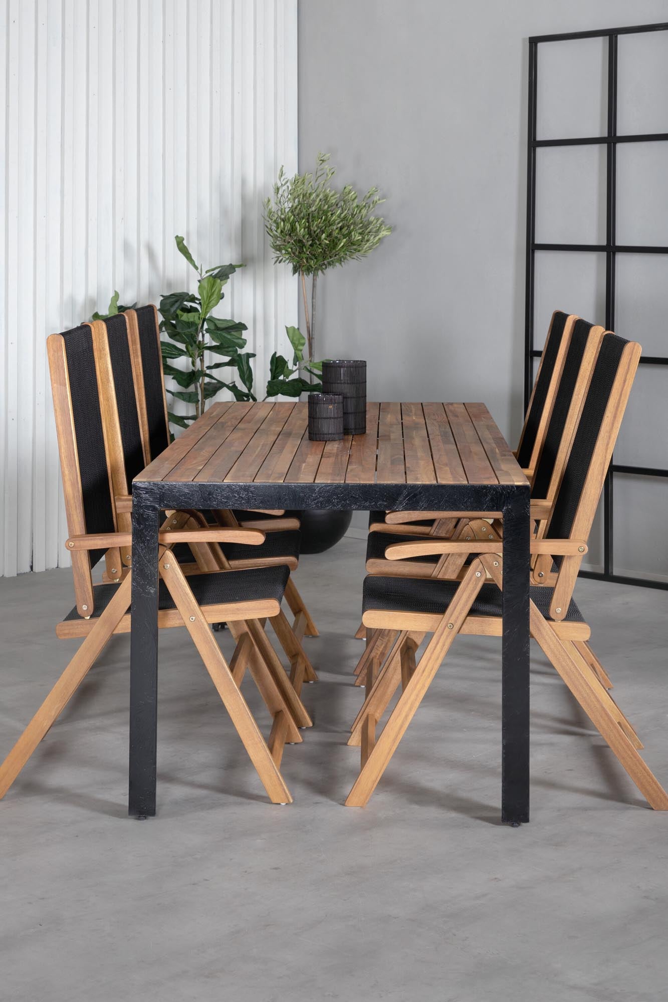 Bois Outdoor-Tischset + Litte John 205cm/6St. in Schwarz, Natur präsentiert im Onlineshop von KAQTU Design AG. Gartentischset ist von Venture Home