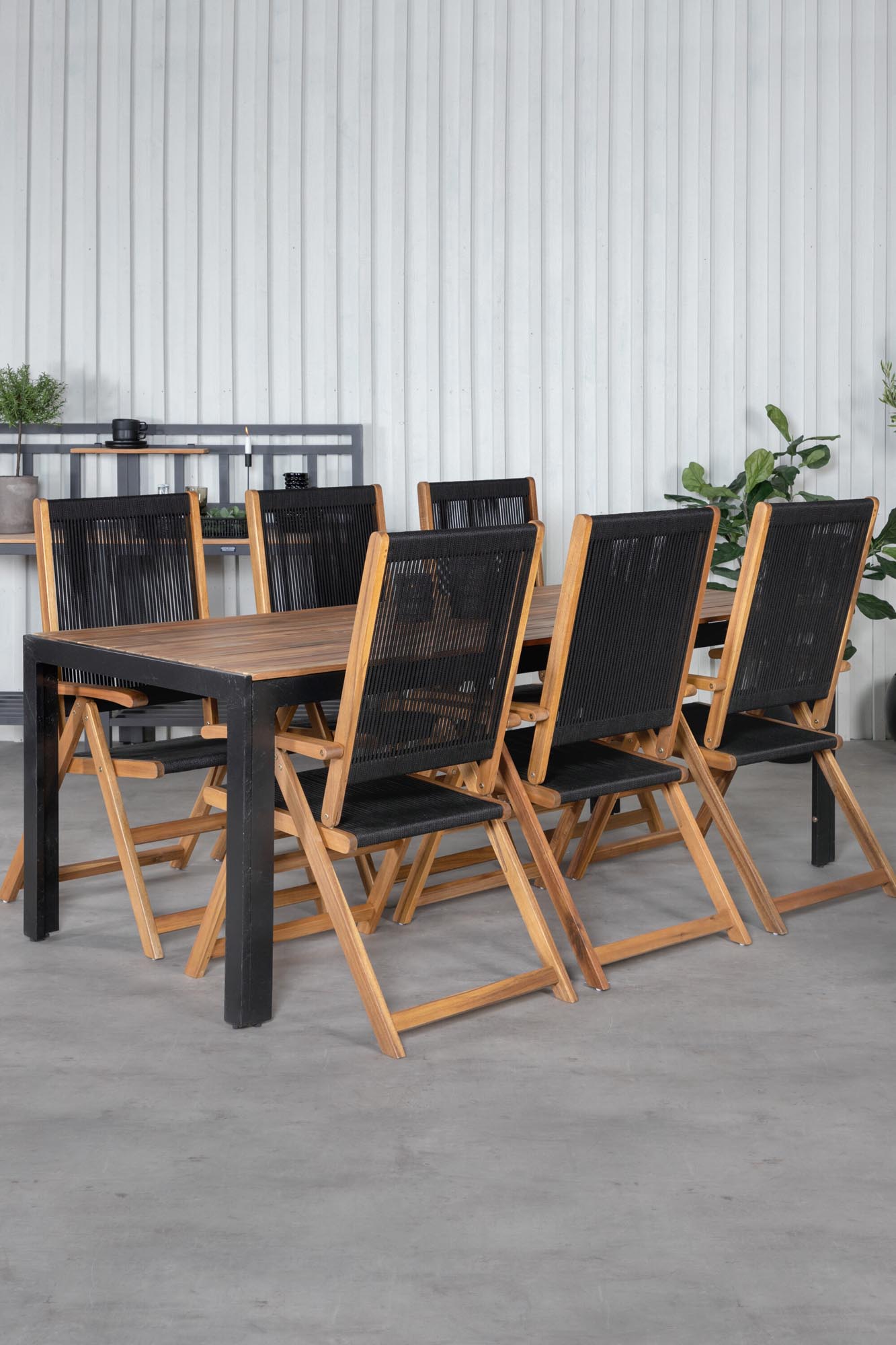 Bois Outdoor-Tischset + Litte John 205cm/6St. in Schwarz, Natur präsentiert im Onlineshop von KAQTU Design AG. Gartentischset ist von Venture Home