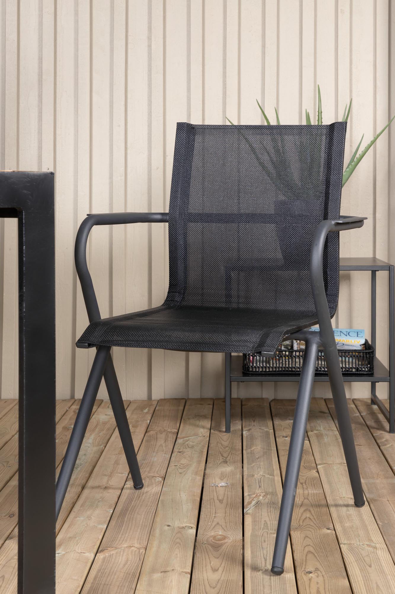 Bois Outdoor-Tischset + Alina 205cm/6St. in Schwarz präsentiert im Onlineshop von KAQTU Design AG. Gartentischset ist von Venture Home