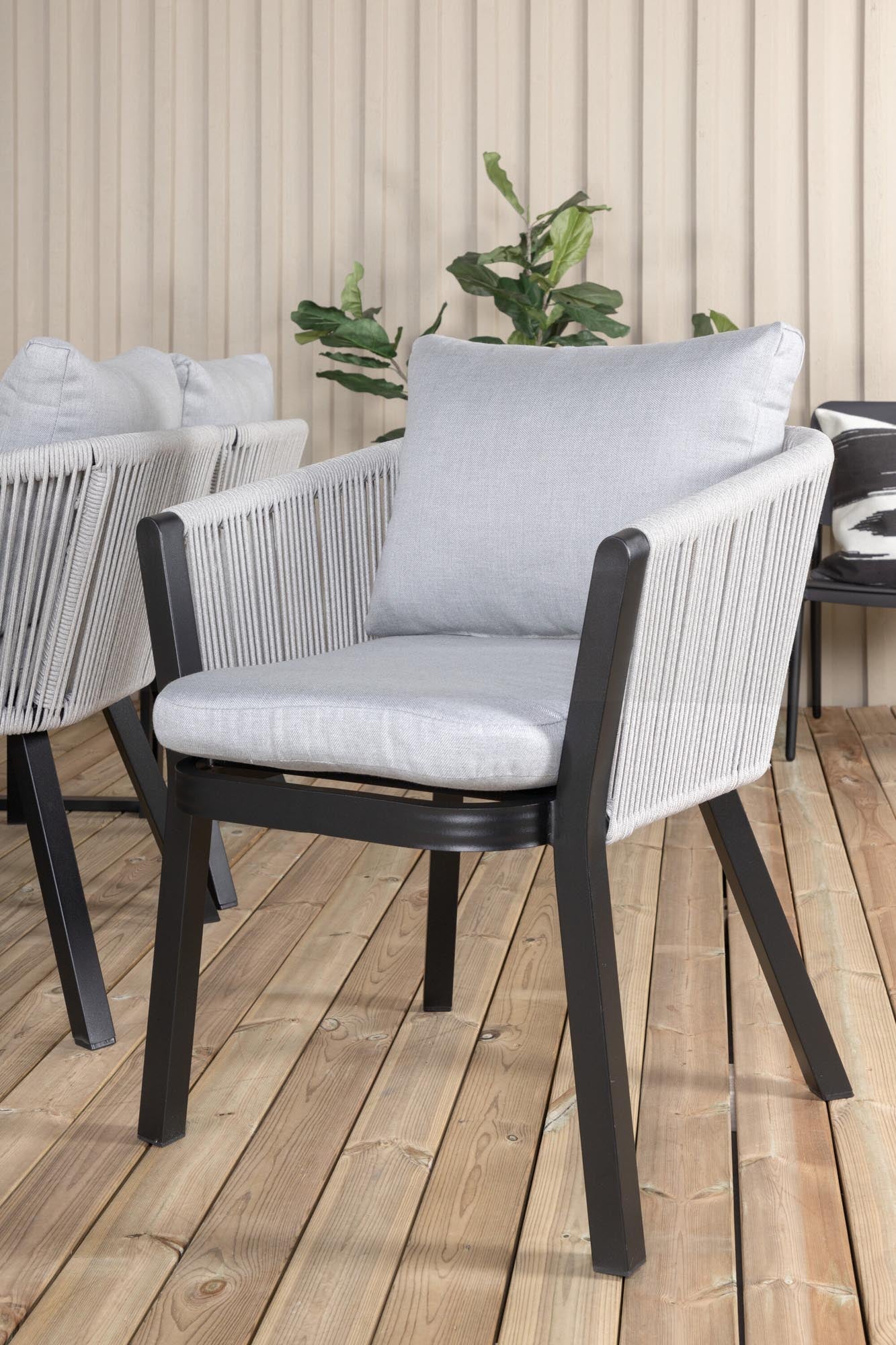 Texas Outdoor-Tischset + Virya 200cm/6St. in Schwarzgrau präsentiert im Onlineshop von KAQTU Design AG. Gartentischset ist von Venture Home