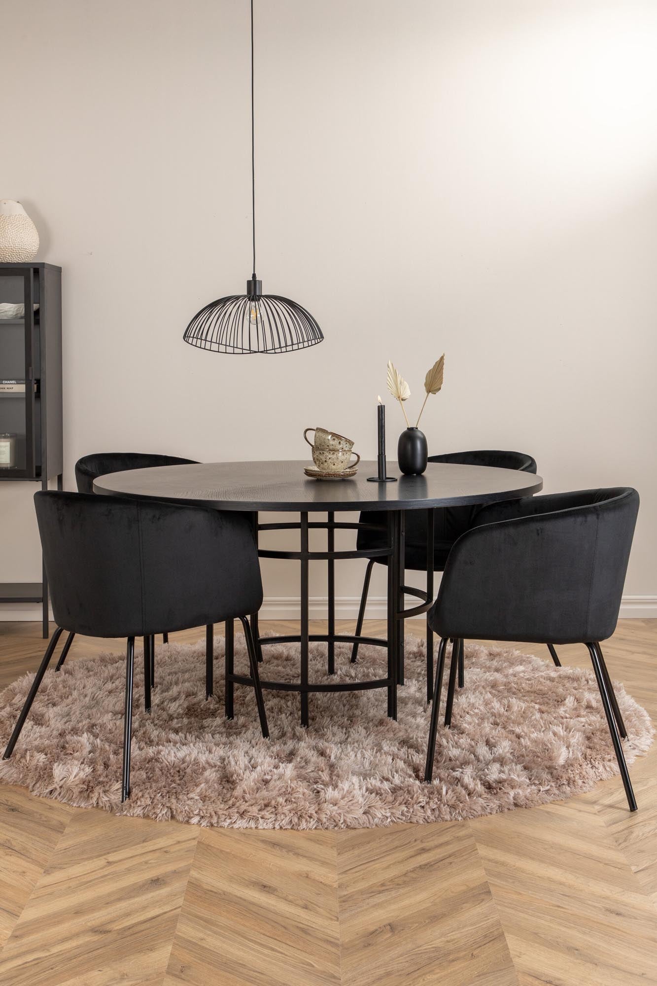Erleben Sie modernes Wohnen mit dem Esszimmerset Copenhagen + Berit: runder Tisch (140 cm) und elegante Stühle für gesellige Stunden.