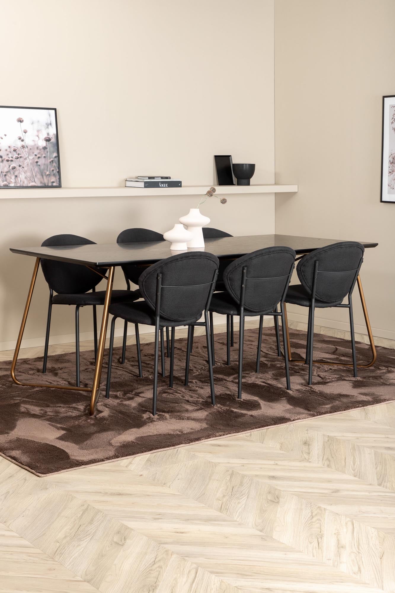 Petra Esszimmerset + Vault 190cm/6St. in Schwarz / Kupfer präsentiert im Onlineshop von KAQTU Design AG. Esszimmerset ist von Venture Home