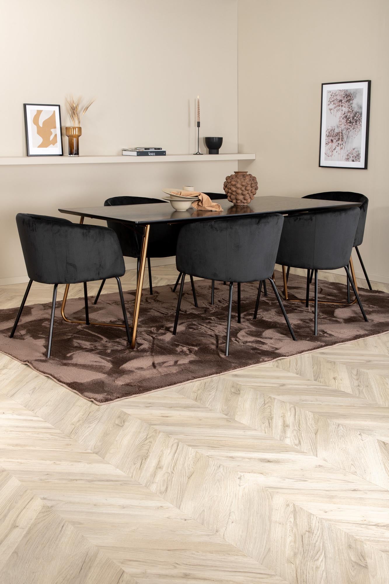 Petra Esszimmerset + Berit 190cm/6St. in Schwarz / Kupfer präsentiert im Onlineshop von KAQTU Design AG. Esszimmerset ist von Venture Home