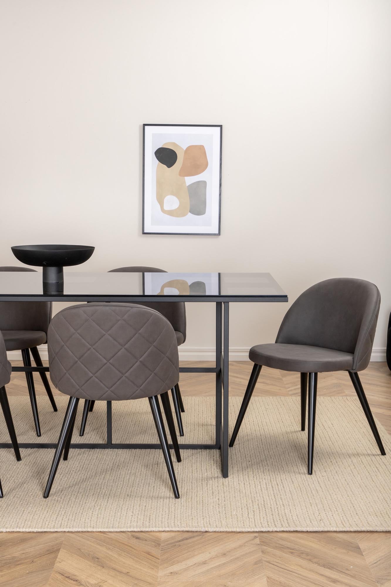 Elegantes Leif Esszimmerset: 200cm Tisch mit 6 samtigen Stühlen.