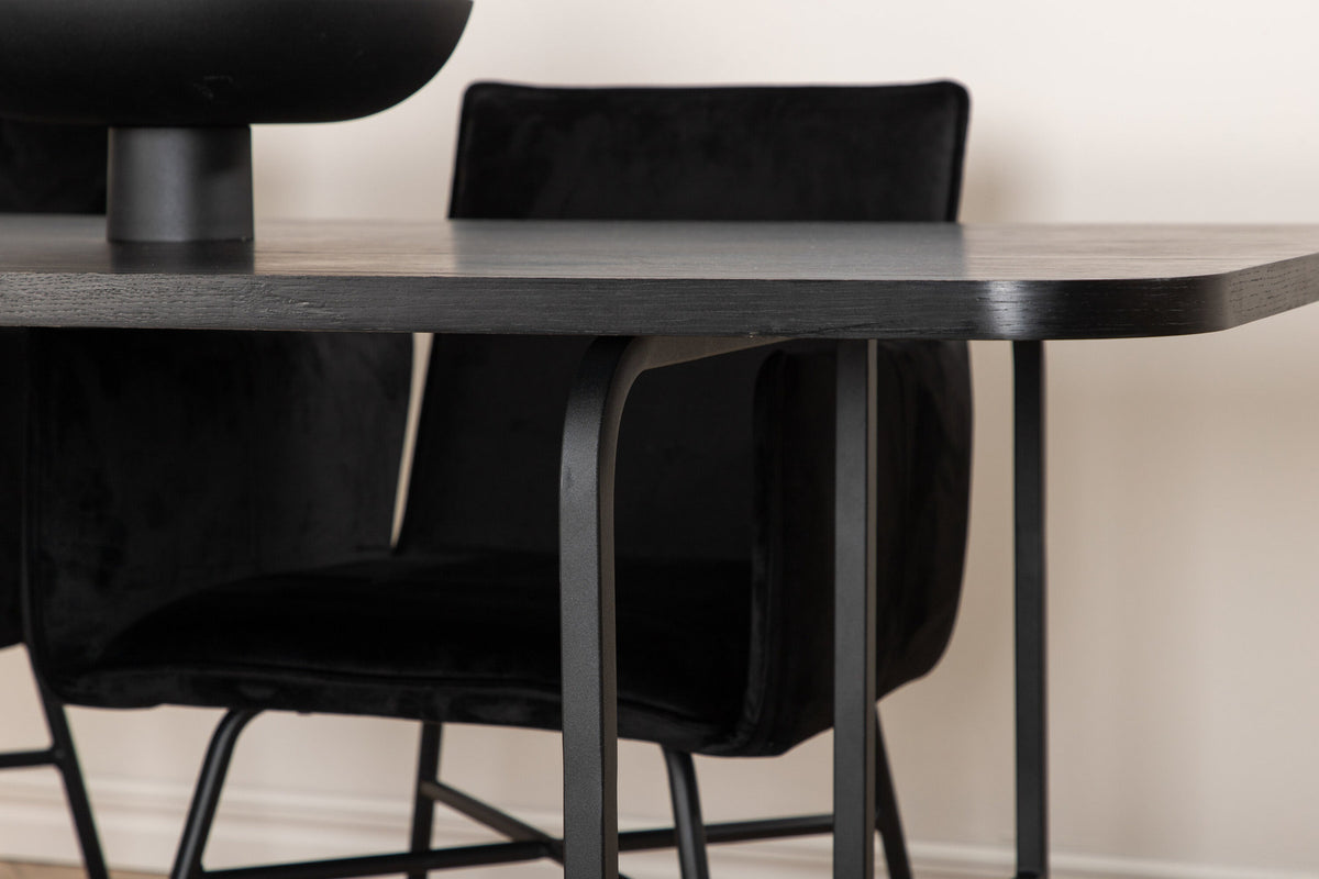 Uno Esszimmerset + Petra 200cm/4St. in Schwarz präsentiert im Onlineshop von KAQTU Design AG. Esszimmerset ist von Venture Home