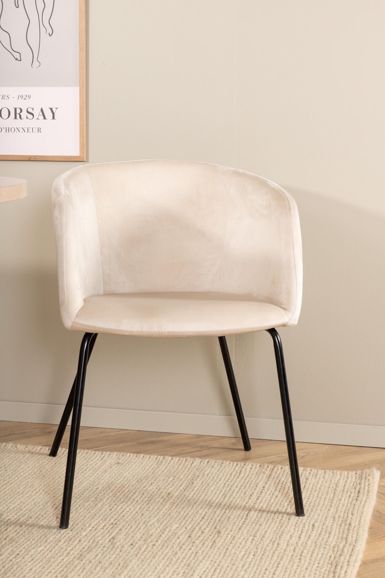 Bianca Esszimmerset + Berit 200cm/4St. in Weiss / Beige präsentiert im Onlineshop von KAQTU Design AG. Esszimmerset ist von Venture Home