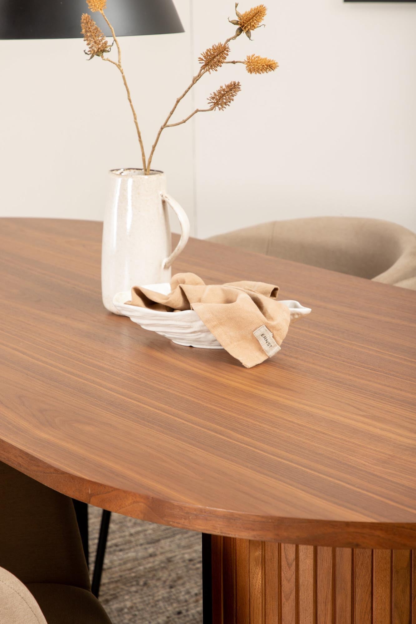 Bianca Esszimmerset + Berit 200cm/4St. in Walnuss / Schwarz präsentiert im Onlineshop von KAQTU Design AG. Esszimmerset ist von Venture Home
