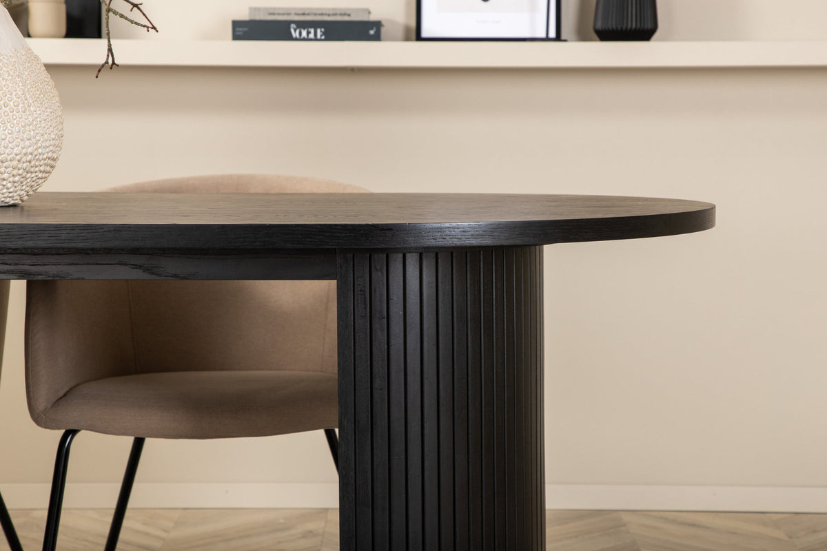 Bianca Esszimmerset + Berit 200cm/4St. in Schwarz präsentiert im Onlineshop von KAQTU Design AG. Esszimmerset ist von Venture Home