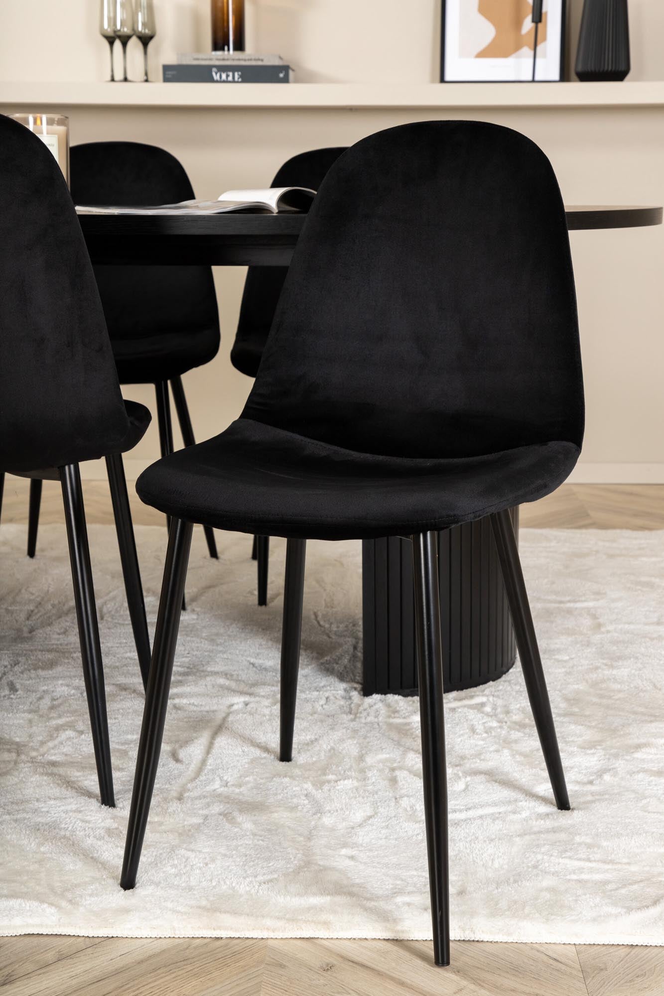 Stilvolles Bianca Esszimmerset: Ovale MDF-Tischplatte, 200 cm, 6 bequeme Samtstühle. Perfekt für gesellige Abende und festliche Anlässe.