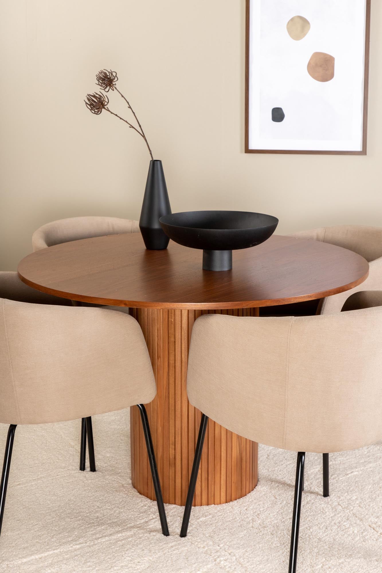 Bianca Esszimmerset + Berit ⌀110cm/4St. in Walnuss / Beige präsentiert im Onlineshop von KAQTU Design AG. Esszimmerset ist von Venture Home