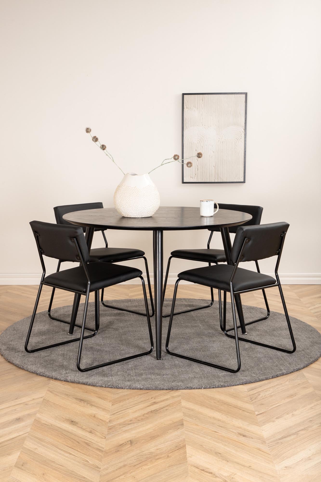 Dipp Esszimmerset + Kenth ⌀115cm/4St. in Schwarz präsentiert im Onlineshop von KAQTU Design AG. Esszimmerset ist von Venture Home