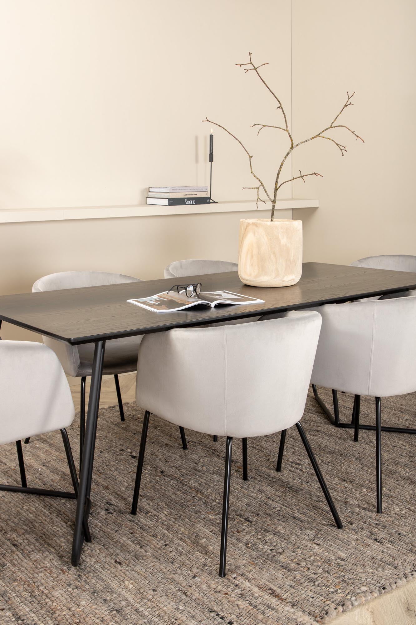 Petra Esszimmerset + Berit 190cm/6St. in Schwarzgrau präsentiert im Onlineshop von KAQTU Design AG. Esszimmerset ist von Venture Home