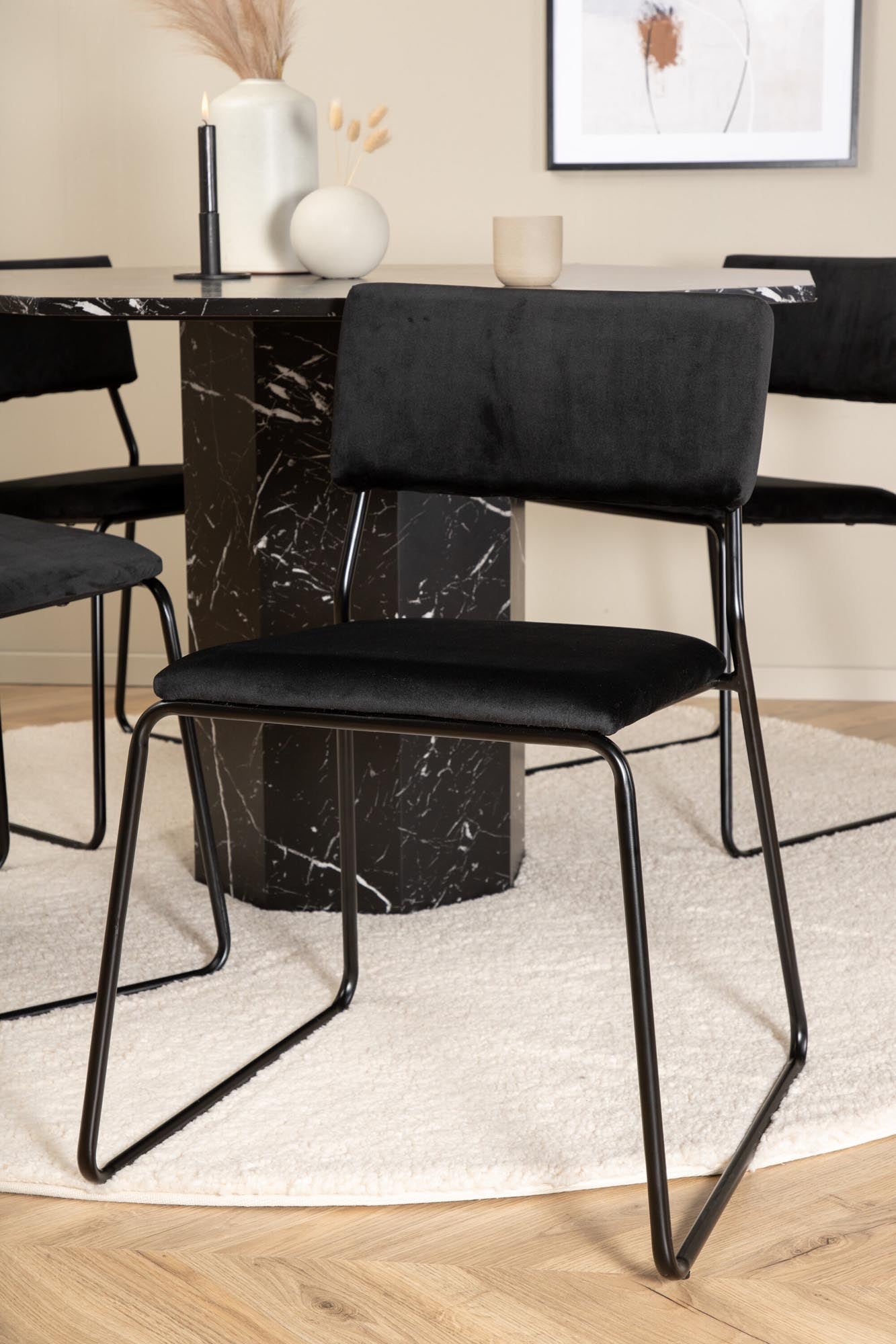 Marbs Esszimmerset + Kenth ⌀110cm/4St. in Schwarz präsentiert im Onlineshop von KAQTU Design AG. Esszimmerset ist von Venture Home