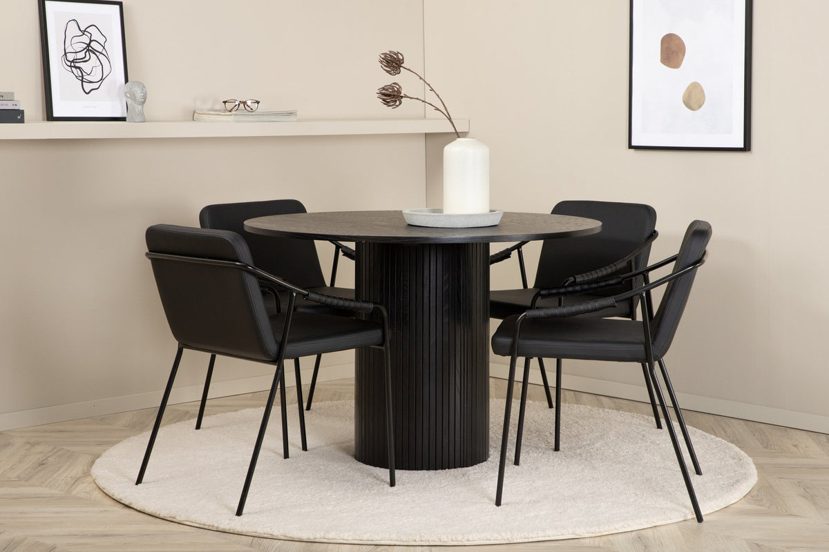 Schwarzes Esszimmerset Tvist & Bianca von Venture Home mit rundem MDF-Tisch Ø110 cm und zwei pulverbeschichteten Stühlen im modernen Design.