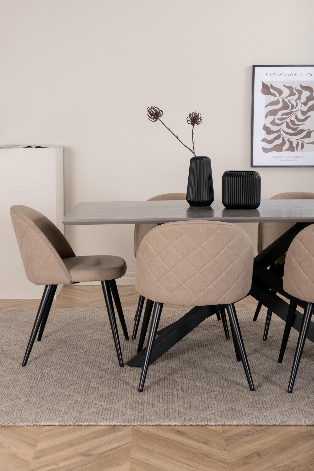 Piazza Esszimmerset + Velvet 180cm/6St. in Grau / dunkles Beige / Schwarz präsentiert im Onlineshop von KAQTU Design AG. Esszimmerset ist von Venture Home
