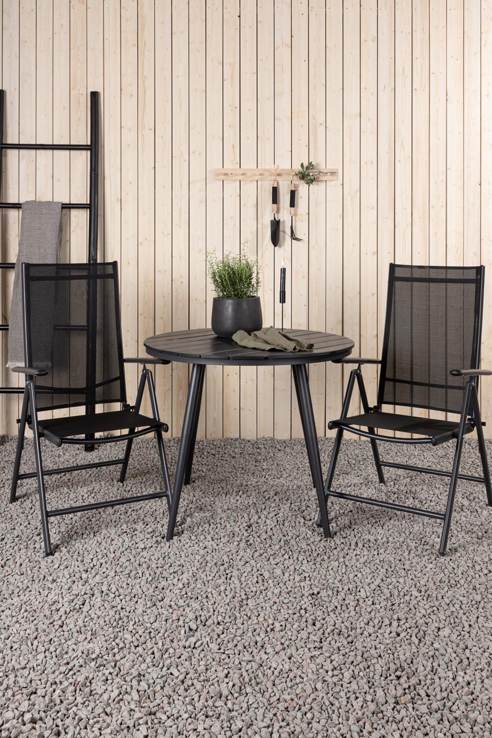 Break Outdoor-Tischset ⌀90cm/2St. in Schwarz präsentiert im Onlineshop von KAQTU Design AG. Gartentischset ist von Venture Home