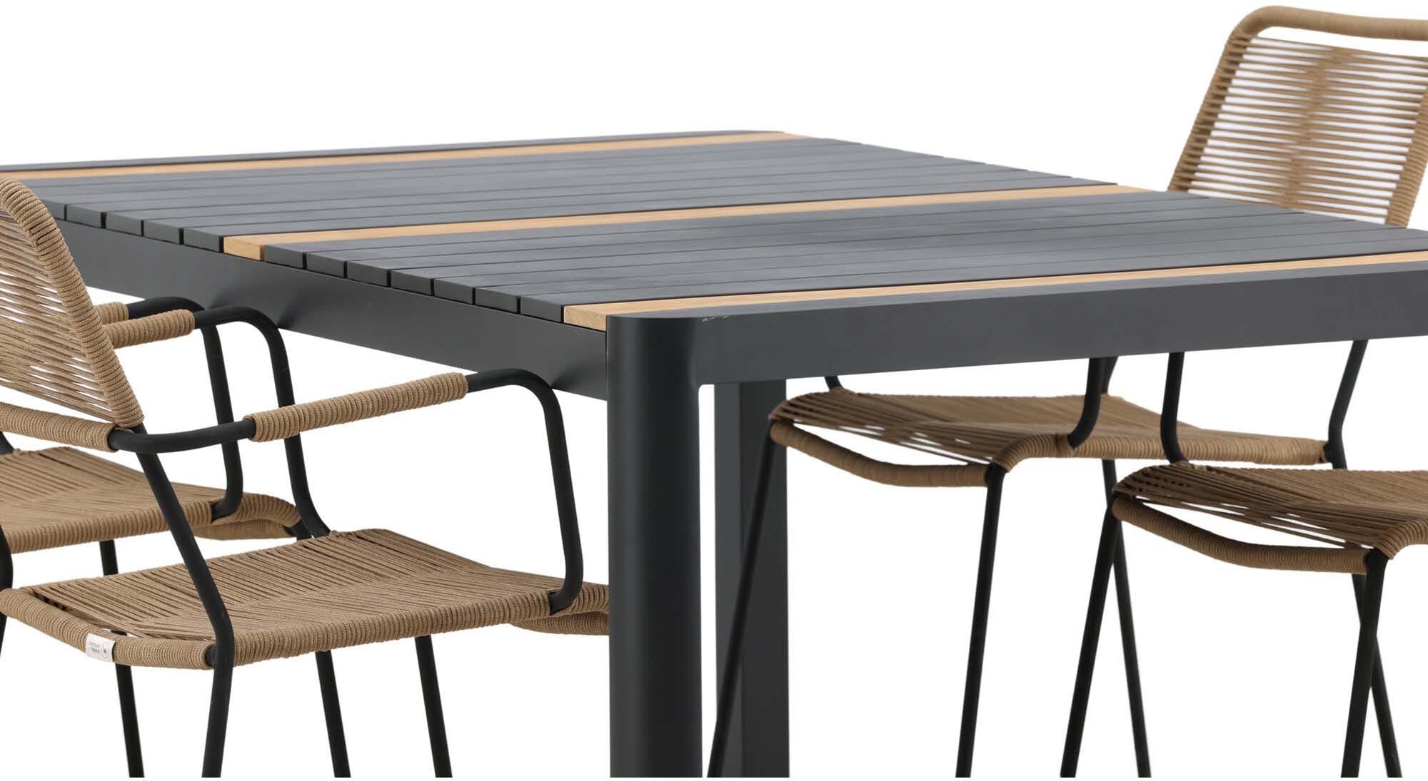 Stilvolles Togo Outdoor-Tischset mit 150 cm Tisch und 4 bequemen Lindos Armchairs. Perfekt für gesellige Stunden im Freien!