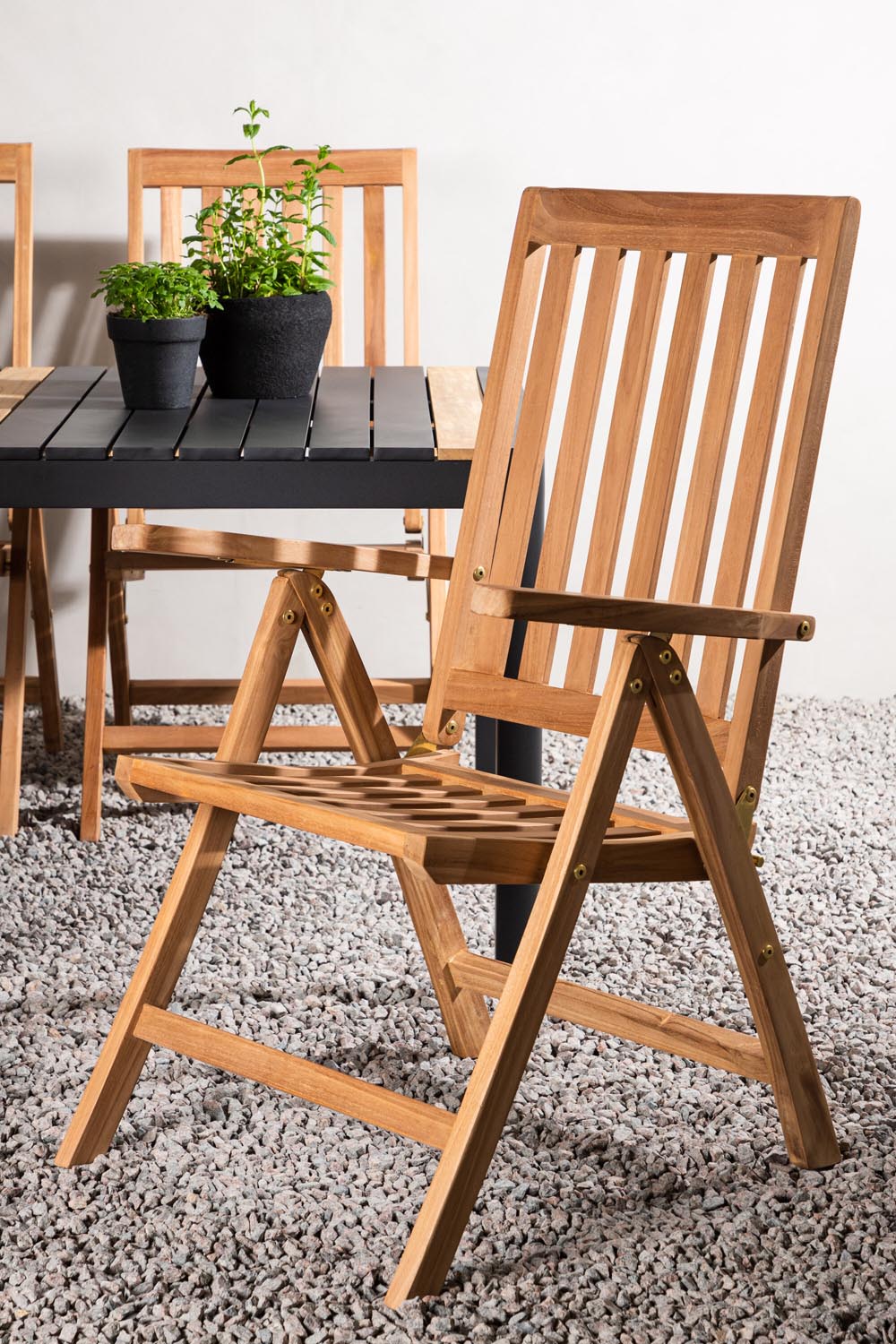Togo Outdoor-Tischset + Kenya 150cm/4St. in Schwarz / Natur präsentiert im Onlineshop von KAQTU Design AG. Gartentischset ist von Venture Home
