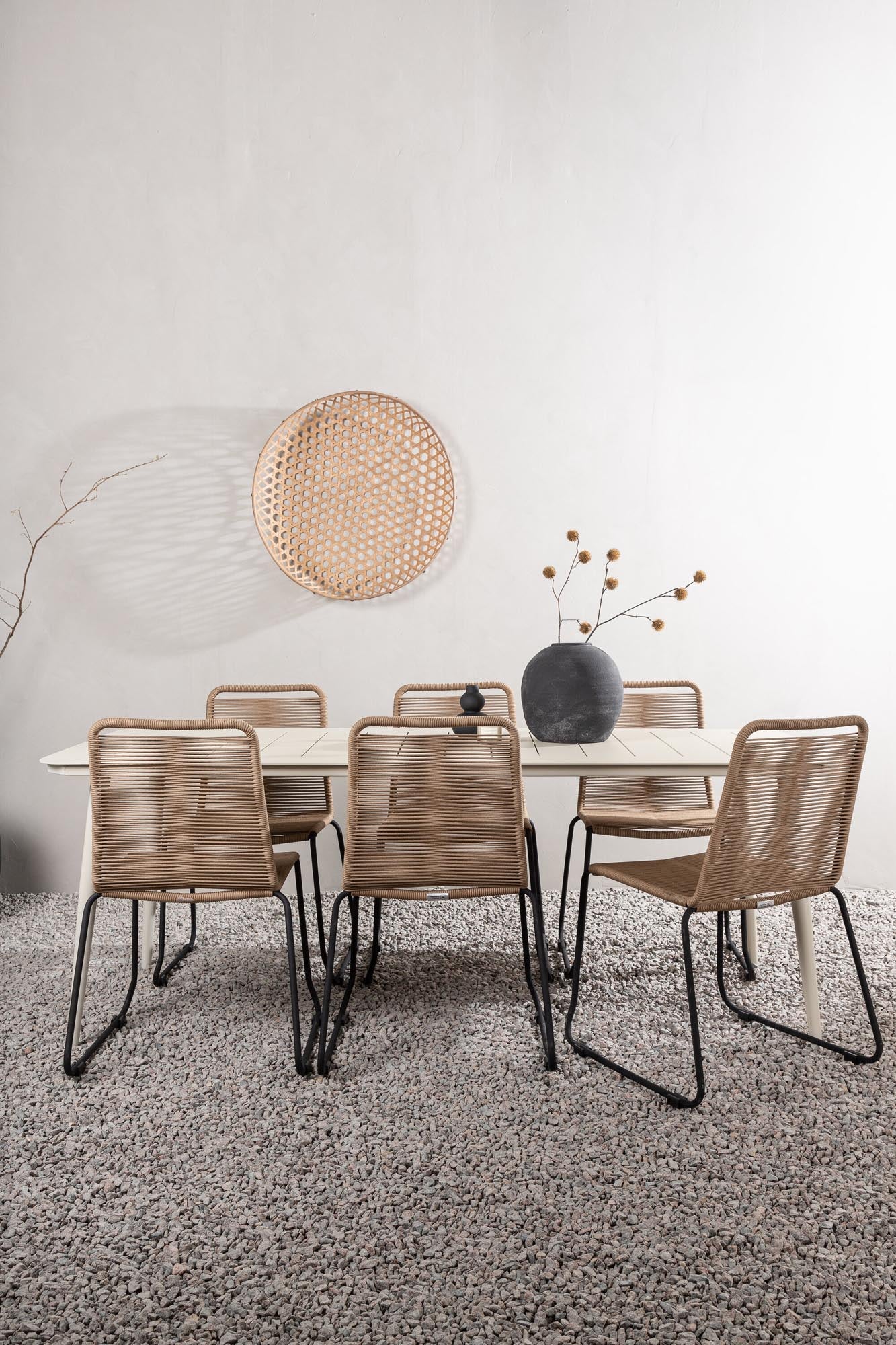 Elegantes Lina Outdoor-Tischset Lindos mit 200 cm und 6 Stühlen – ideal für gesellige Abende im Freien und stilvolle Gartenmomente.