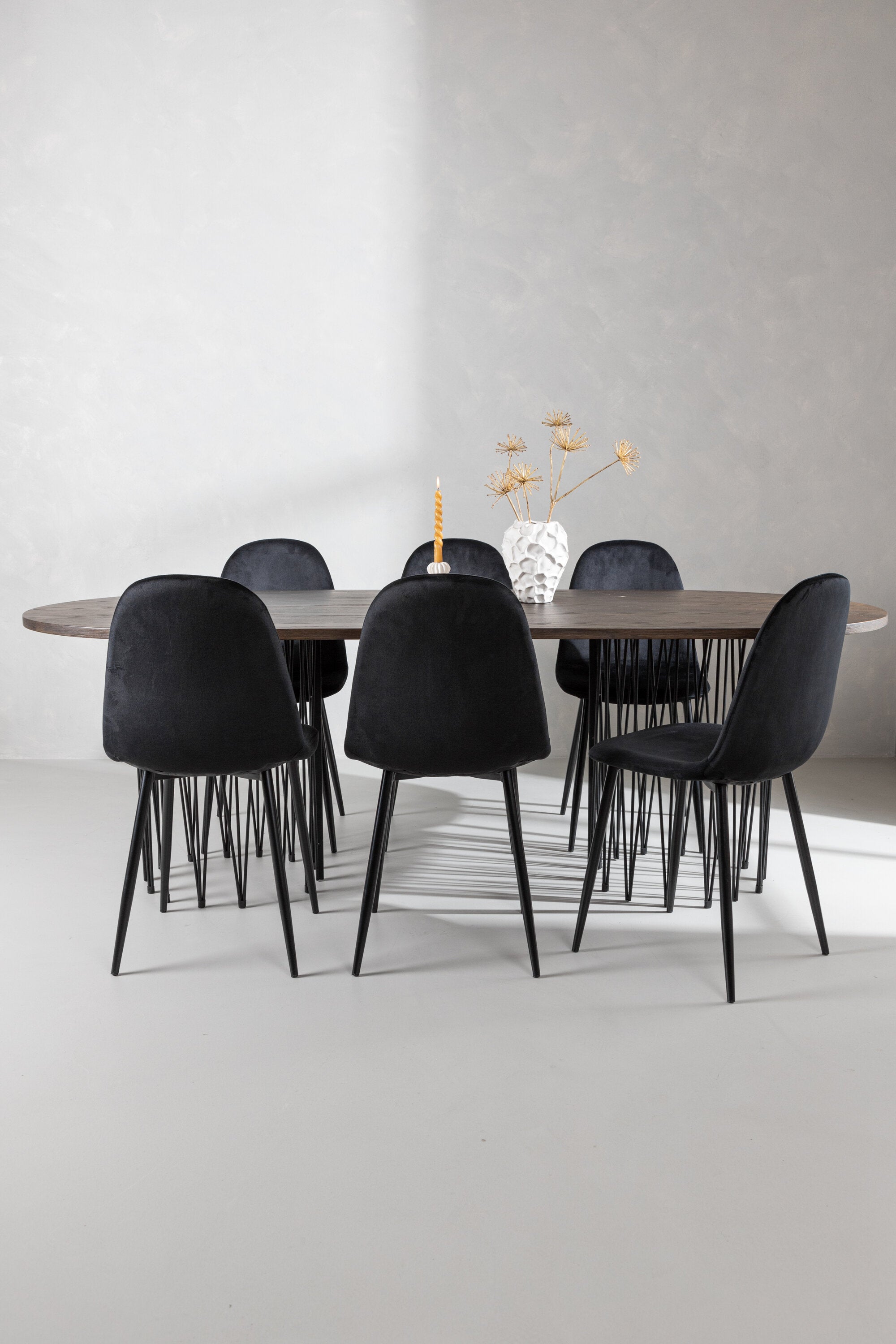 Stone Esszimmerset + Polar 220cm/6St. in Schwarz präsentiert im Onlineshop von KAQTU Design AG. Esszimmerset ist von Venture Home