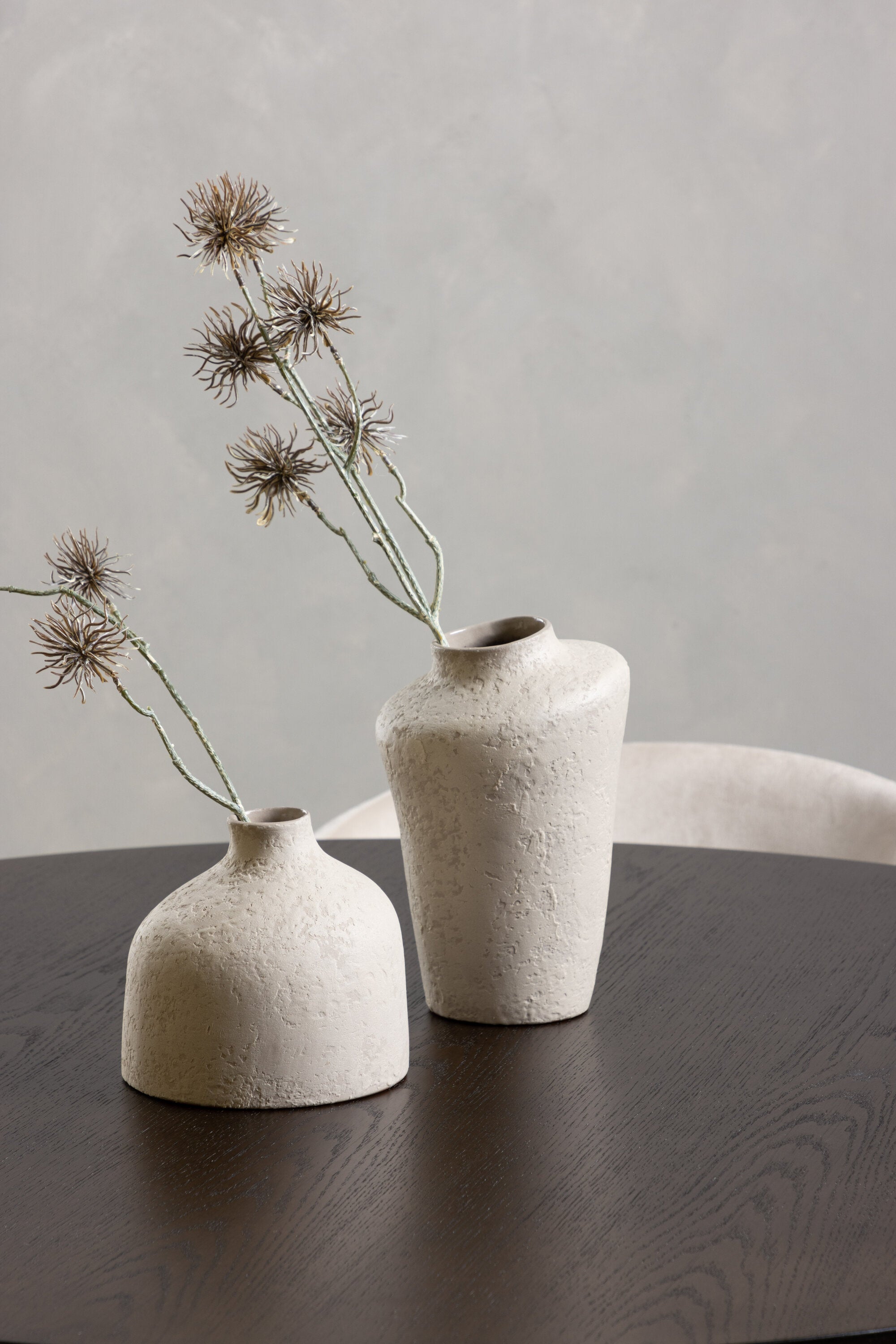Stone Esszimmerset + Berit ⌀120cm/4St. in Beige, Schwarz präsentiert im Onlineshop von KAQTU Design AG. Esszimmerset ist von Venture Home