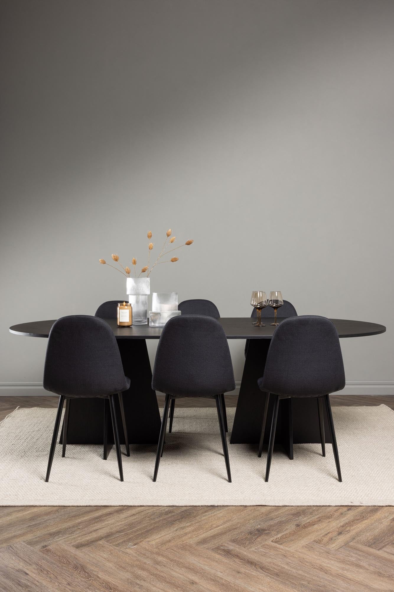 Stilvolles Bootcut Esszimmerset 230cm mit komfortablen Polar-Stühlen für gesellige Runden und unvergessliche Momente.