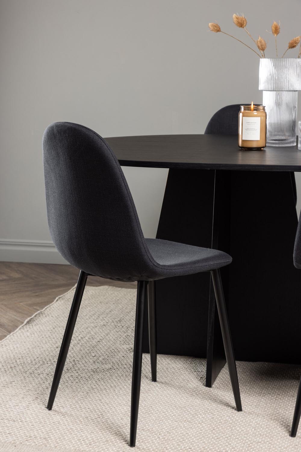 Bootcut Esszimmerset + Polar 230cm/6St. in Schwarz präsentiert im Onlineshop von KAQTU Design AG. Esszimmerset ist von Venture Home