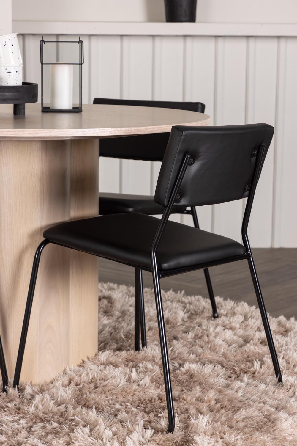 Olivia Esszimmer Set + Kenth ⌀110cm/4St. in Natur / Schwarz präsentiert im Onlineshop von KAQTU Design AG. Esszimmerset ist von Venture Home