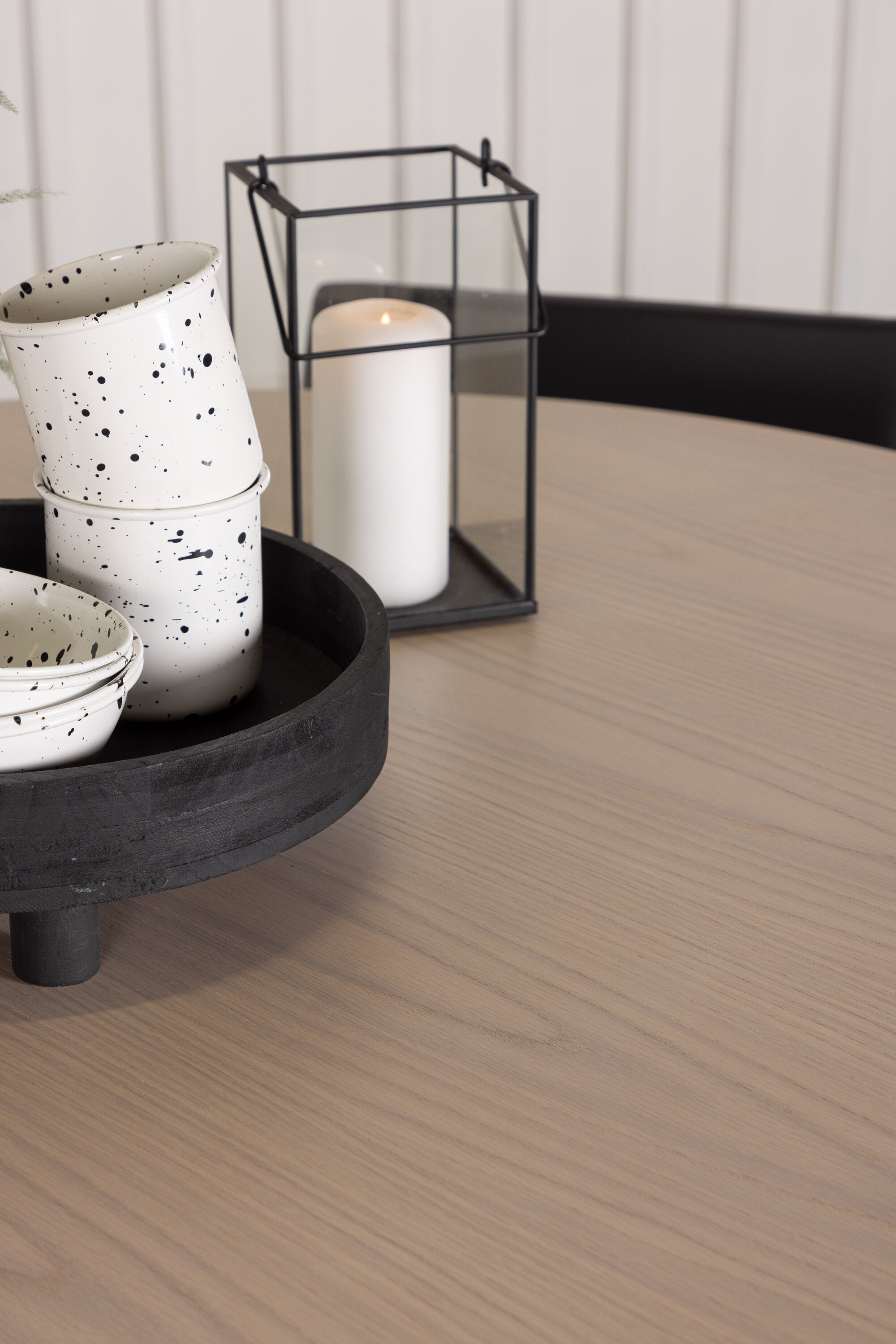 Olivia Esszimmer Set + Kenth ⌀110cm/4St. in Natur / Schwarz präsentiert im Onlineshop von KAQTU Design AG. Esszimmerset ist von Venture Home