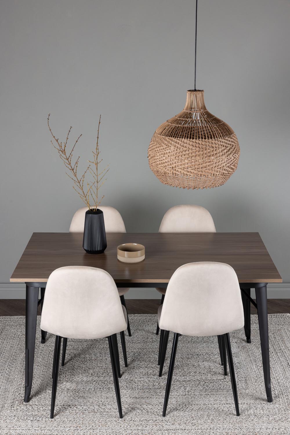 Tempe Esszimmerset + Polar 140cm/4St. in Beige, Schwarz präsentiert im Onlineshop von KAQTU Design AG. Esszimmerset ist von Venture Home