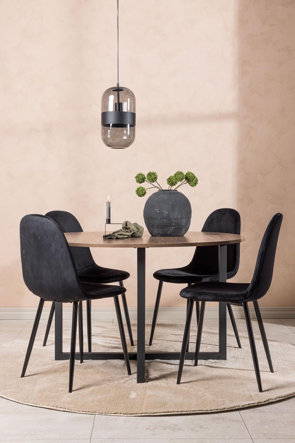 Durango Esszimmerset + Polar ⌀120cm/4St. in Schwarz Velvet präsentiert im Onlineshop von KAQTU Design AG. Esszimmerset ist von Venture Home