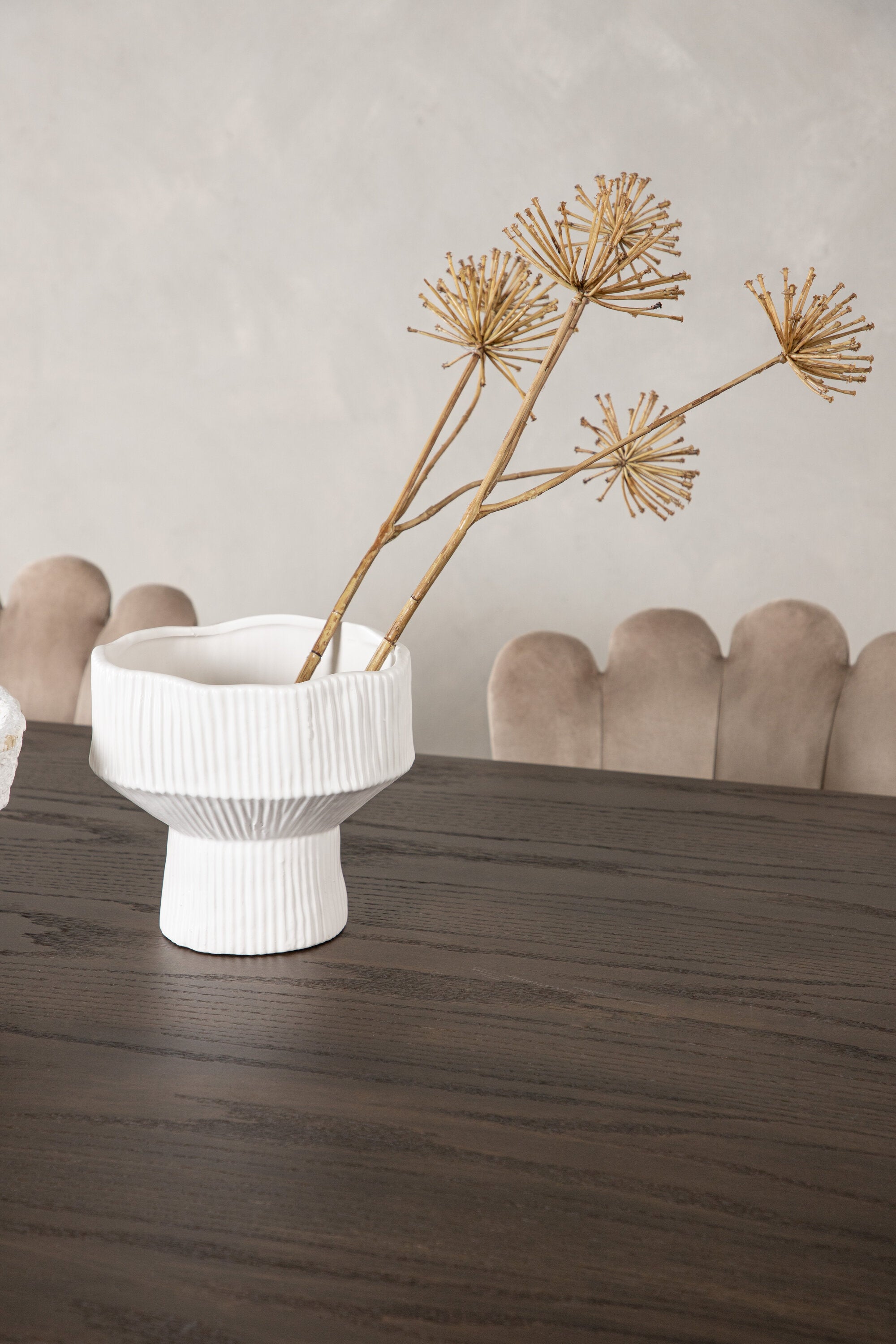 Stone Esszimmerset + Limhamn 220cm/2St. in Beige präsentiert im Onlineshop von KAQTU Design AG. Esszimmerset ist von Venture Home