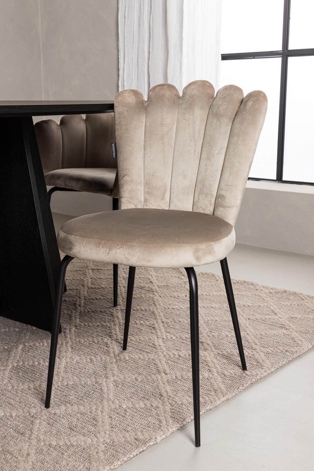 Bootcut Esszimmerset + Limhamn 230cm/4St. in Beige präsentiert im Onlineshop von KAQTU Design AG. Esszimmerset ist von Venture Home