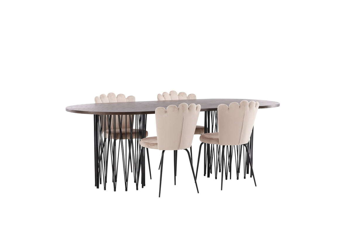 Ovaler Esstisch mit Tischplatte aus MDF mit Mocca-Furnier und schwarzem Metallgestell, umgeben von vier Limhamn-Stühlen mit beigem Samtbezug.