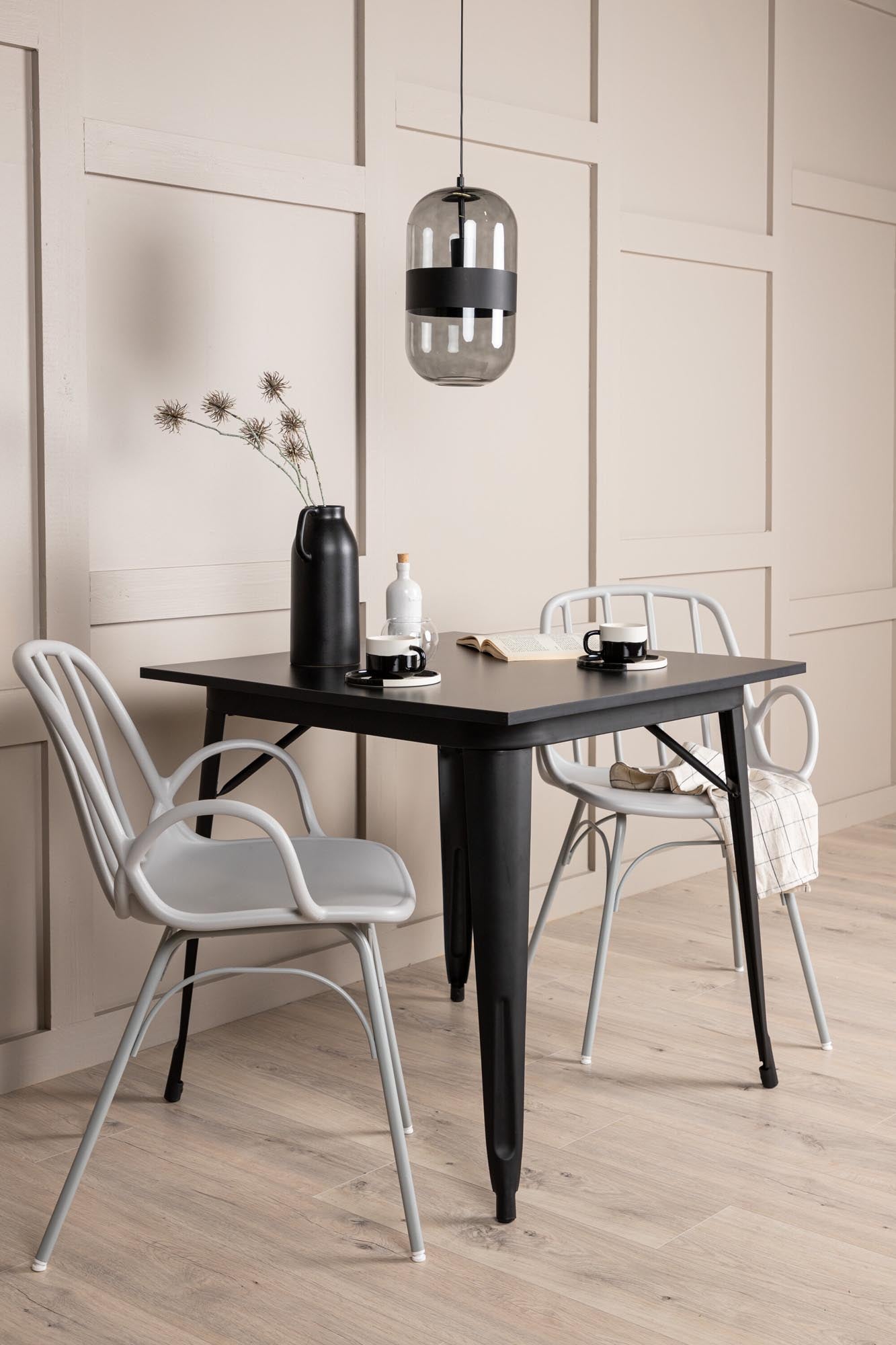 Stilvolles Tempe Esszimmerset mit kompaktem Dyrön Tisch für zwei.