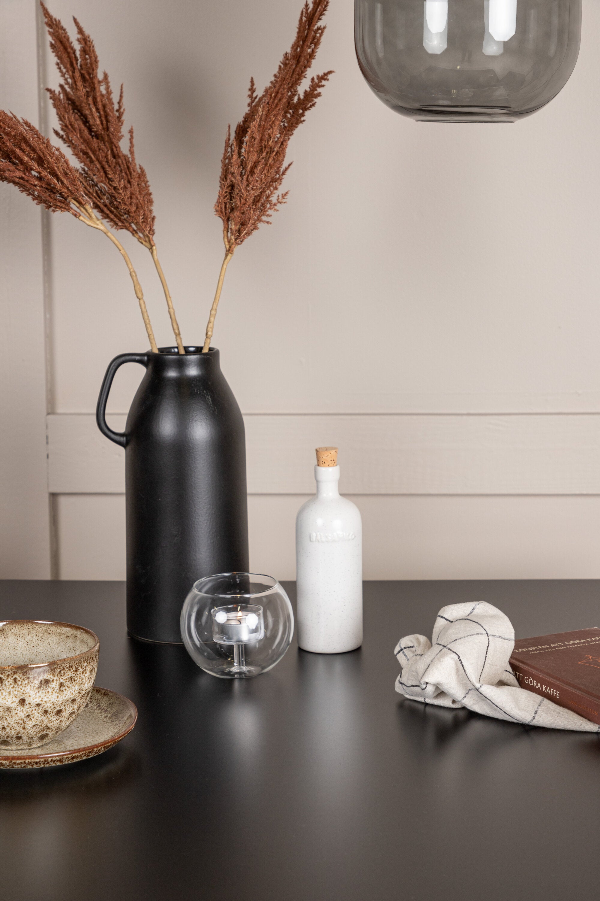 Tempe Esszimmerset + Montros 80cm/2St. in Schwarz präsentiert im Onlineshop von KAQTU Design AG. Esszimmerset ist von Venture Home