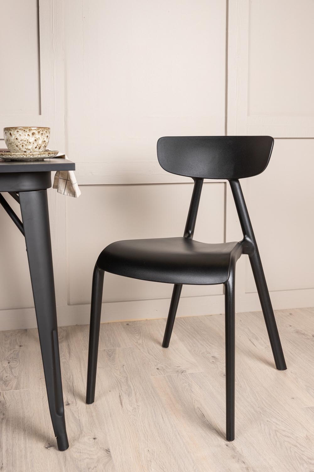 Tempe Esszimmerset + Ursholmen 80cm/2St. in Schwarz präsentiert im Onlineshop von KAQTU Design AG. Esszimmerset ist von Venture Home