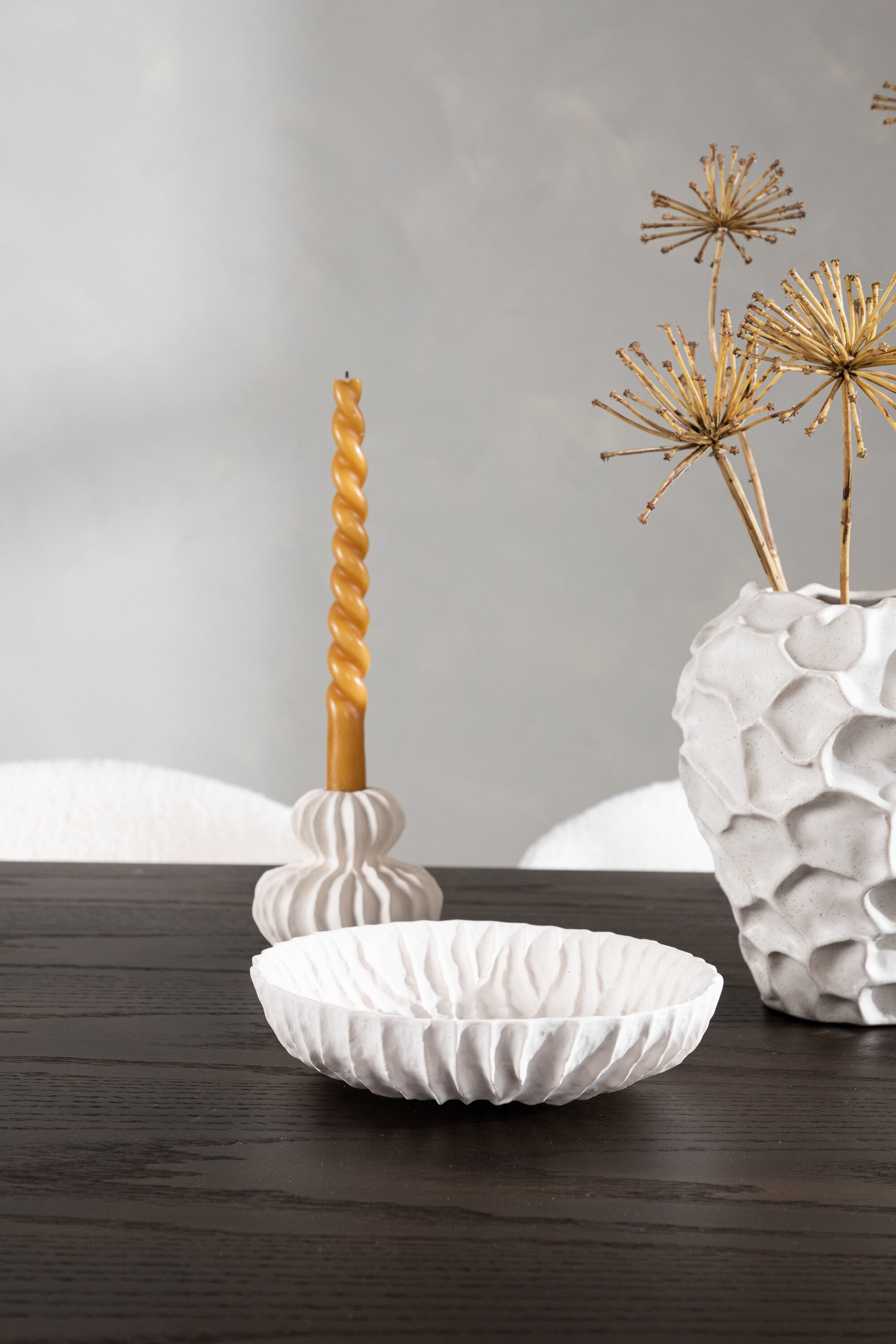 Stone Esszimmerset + Chico 220cm/4St. in Weiss präsentiert im Onlineshop von KAQTU Design AG. Esszimmerset ist von Venture Home